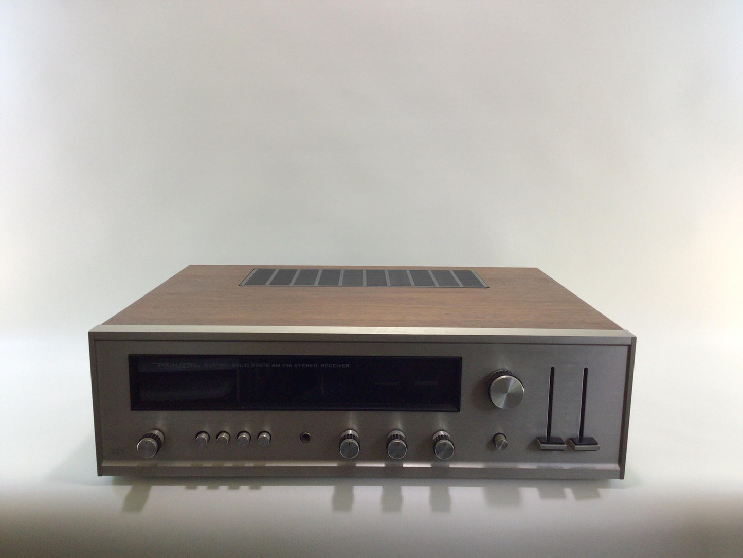 Realistic High Fidelity 82 Watt Stereo Receiver Model STA-80 Vintage 1970s Radio Shack Electronics Component