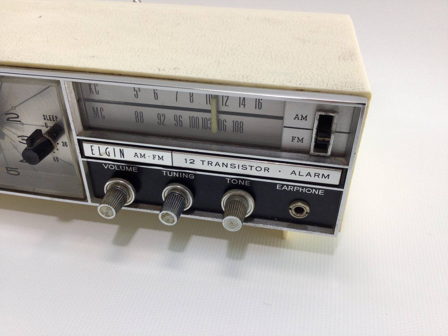 Elgin AM FM 12 Transistor Alarm Clock Radio Model R-1900 Mid Century Analog Electronics Gadget