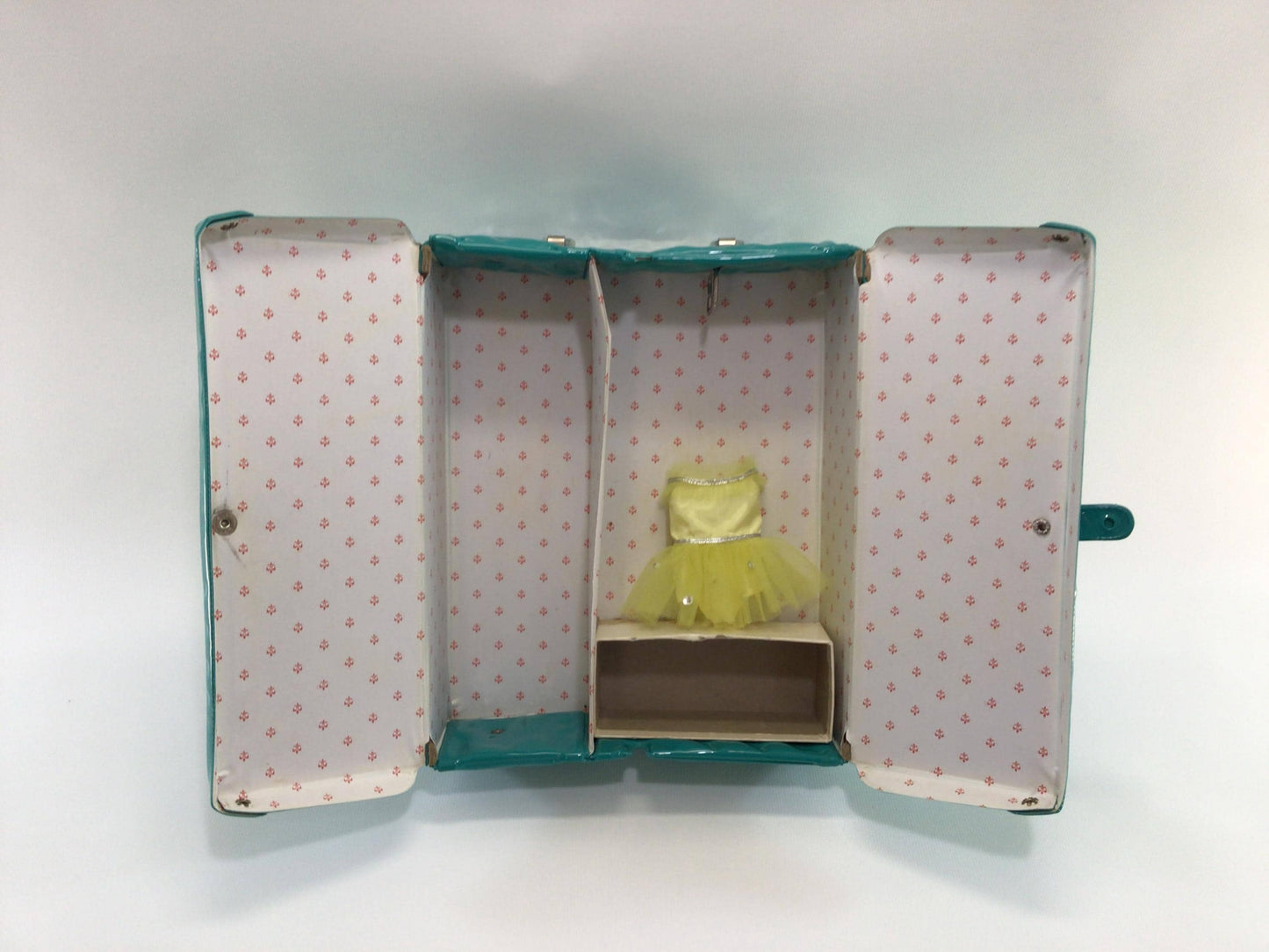 Ideal Pepper Fashion Doll Accessories Vintage Toy Carry Case