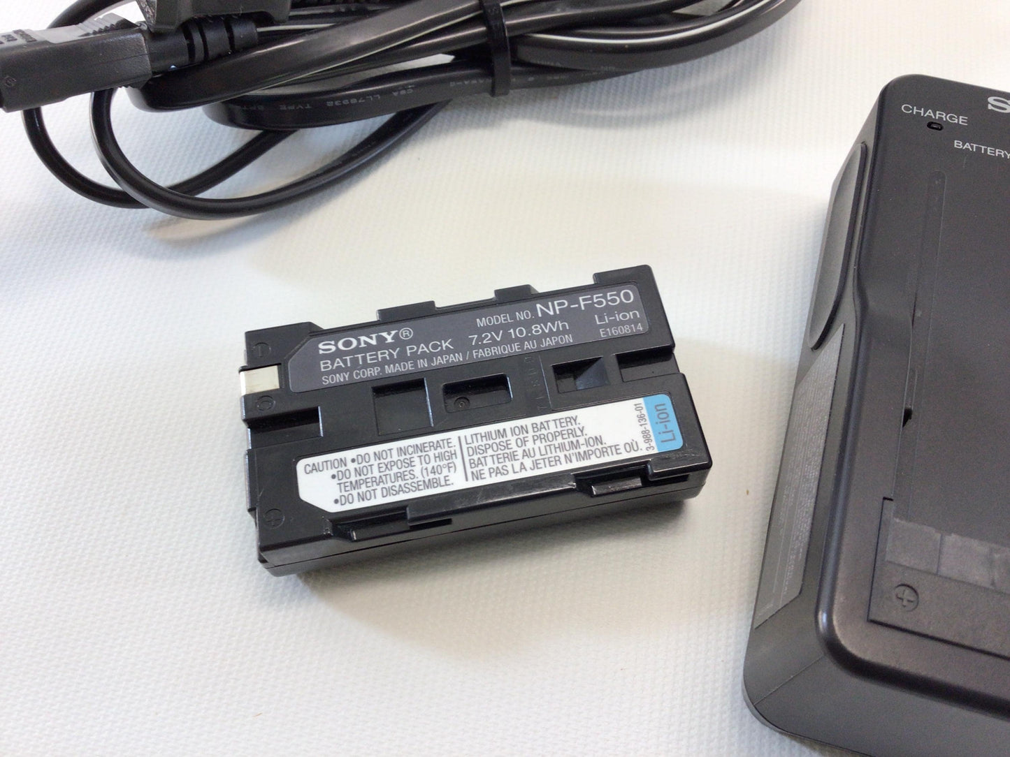 SONY Battery Charger Model BC-V615 with NP-550 Battery Pack Vintage Camera Accessory Replacement Part