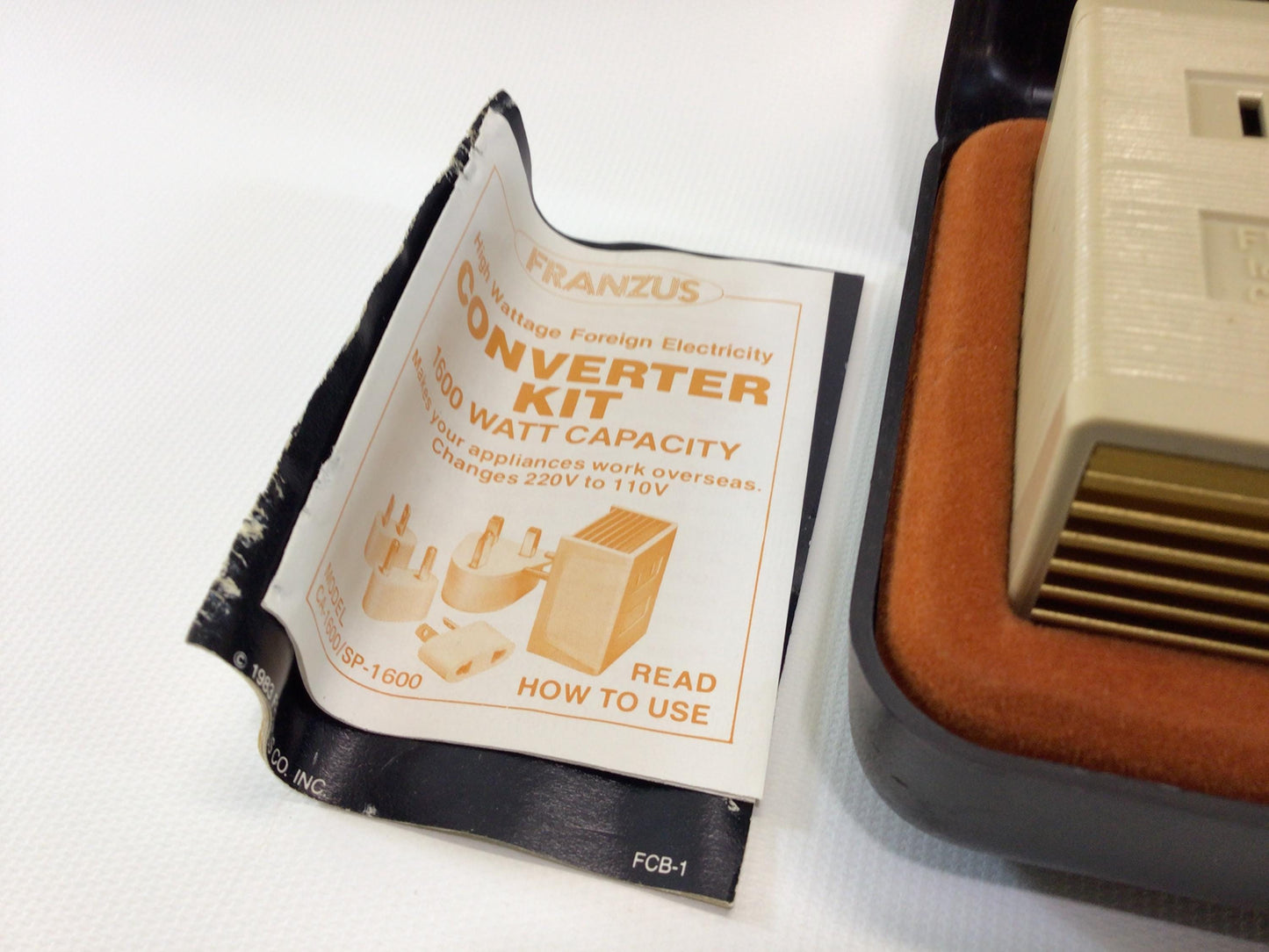 Franzus Converter Kit Vintage Electronics Gadget International Travel Wall Plug Adapter Set