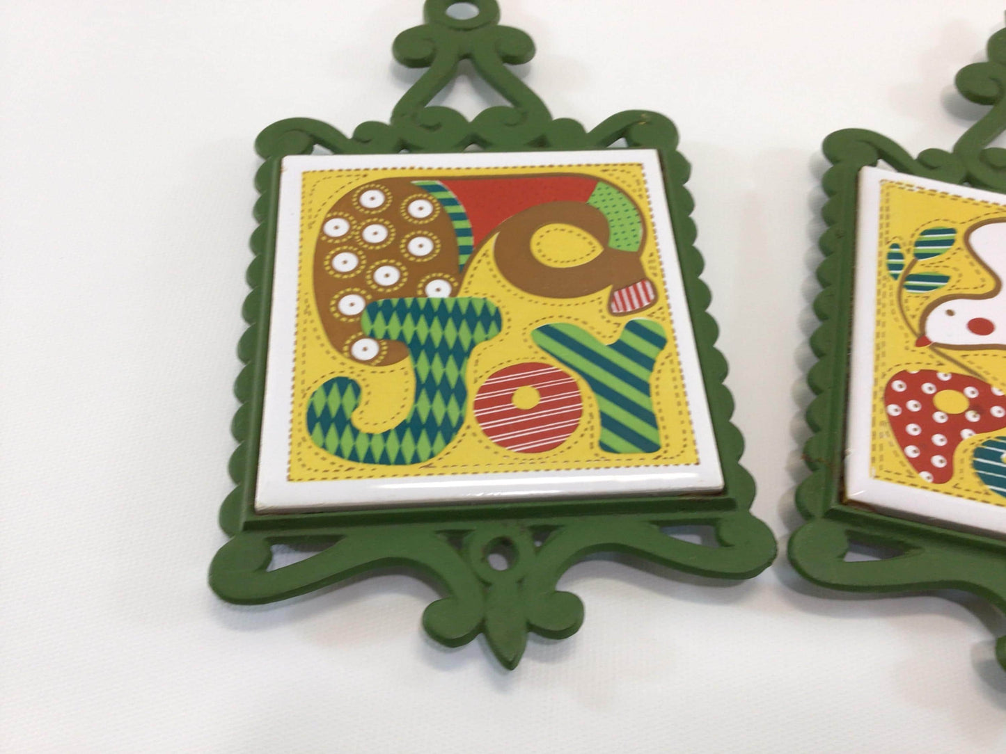 Joy and Peace Cast Iron Ceramic Tile Holiday Trivet Set Retro Pop Art 70s Christmas Kitchen Decor