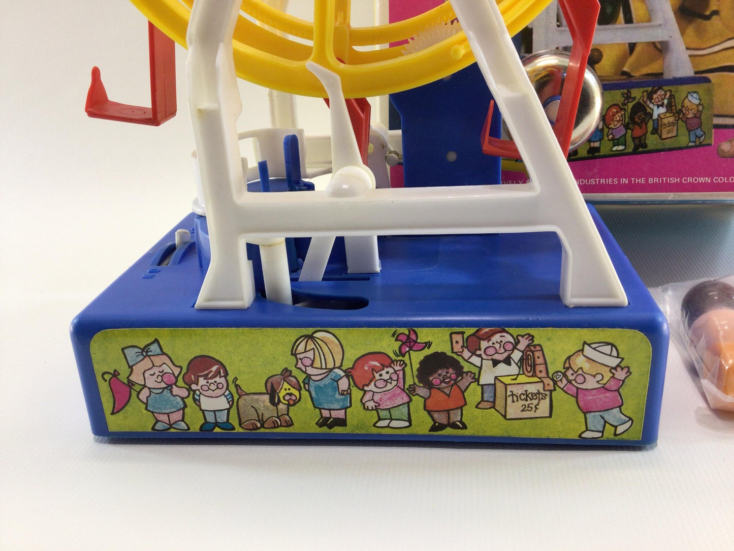 The Action Ferris Wheel Nasta Industries No 110 Vintage 1971 Battery Operated Toy in Box