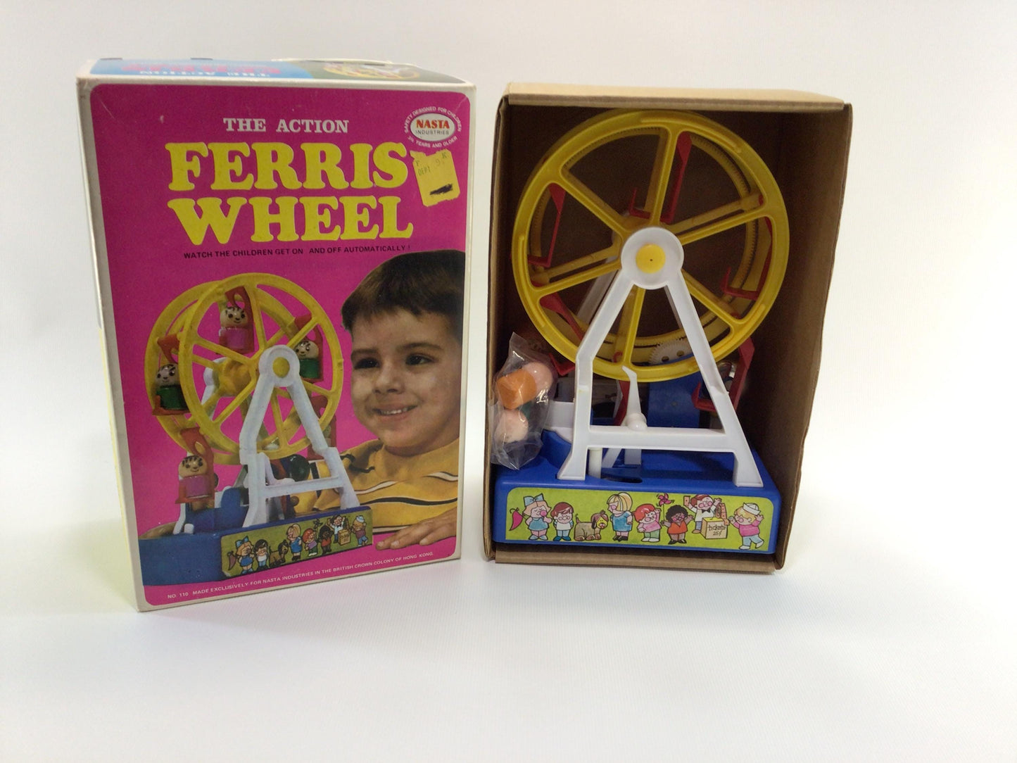 The Action Ferris Wheel Nasta Industries No 110 Vintage 1971 Battery Operated Toy in Box