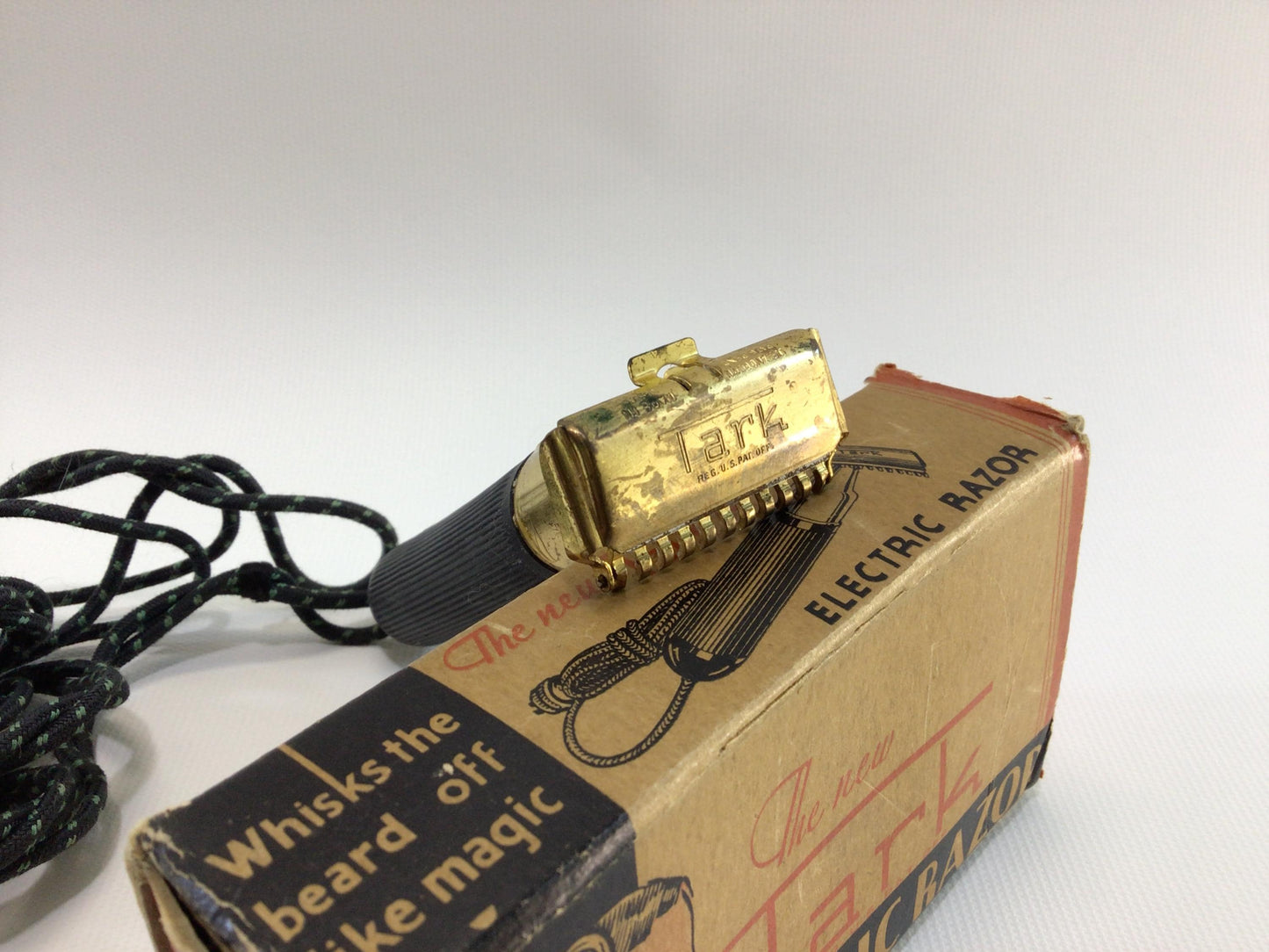 The New Tark Electric Razor Vintage Grooming Shaving Gadget
