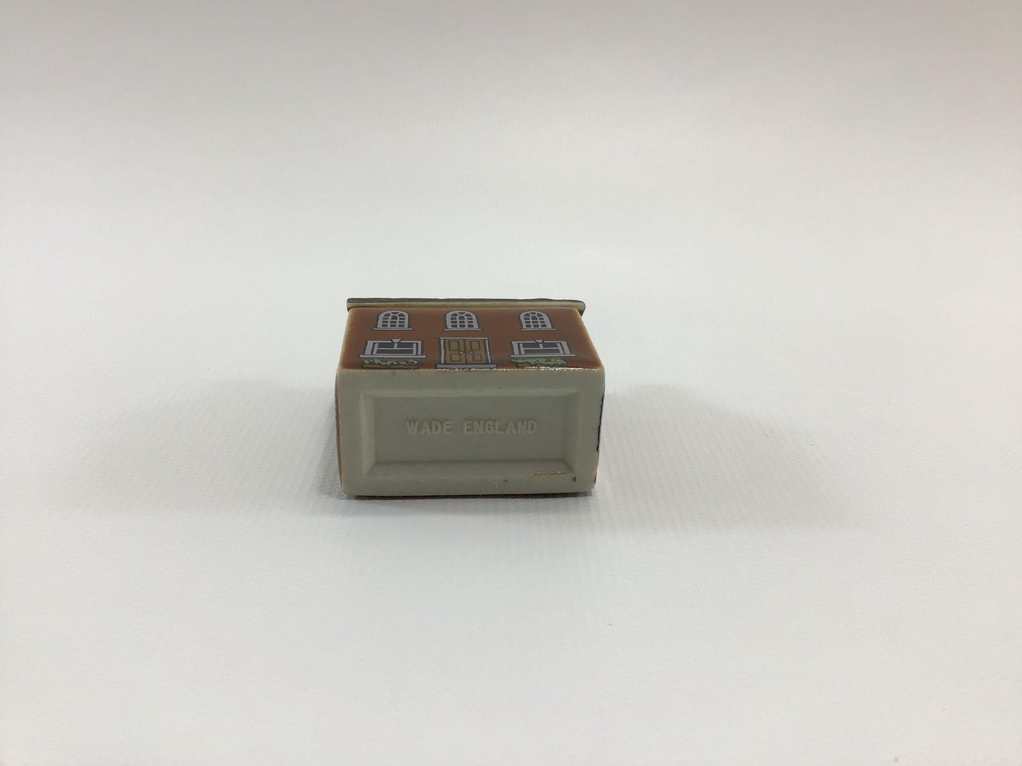 Wade Miniature Porcelain Whimsey-On-Why 1985 Set 4 District Bank Vintage Collectible Figurine