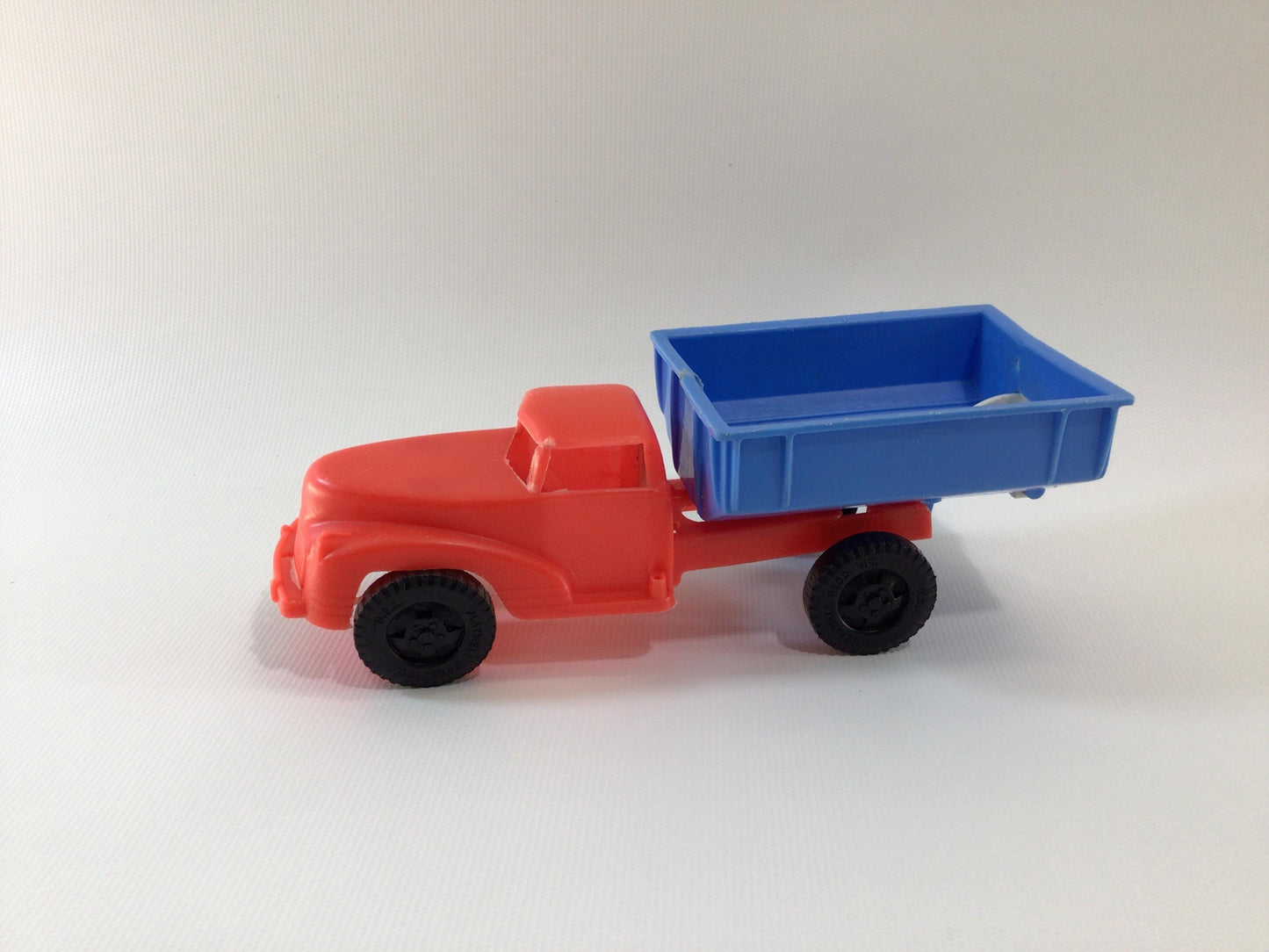 Playwell Products 7" Plastic Grain Truck Vintage 1960s Dime Store Toy Farm Vehicle