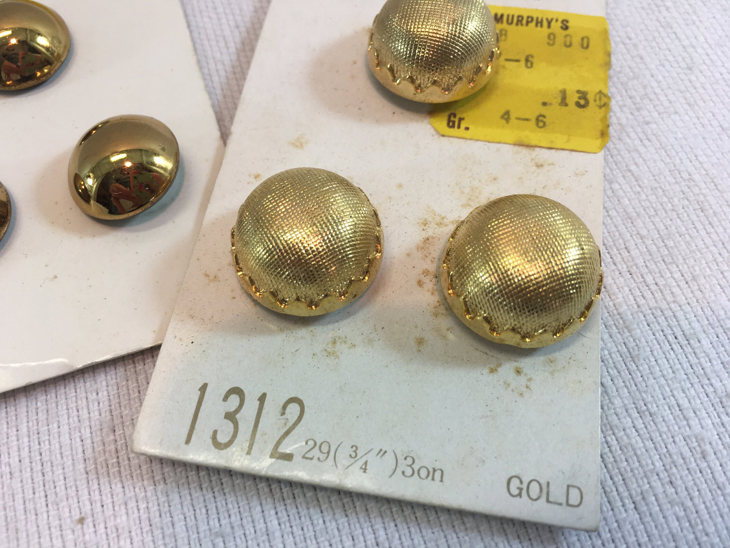 Vintage Buttons Sets Le Chic Carded Sewing Notions Gold (tone)