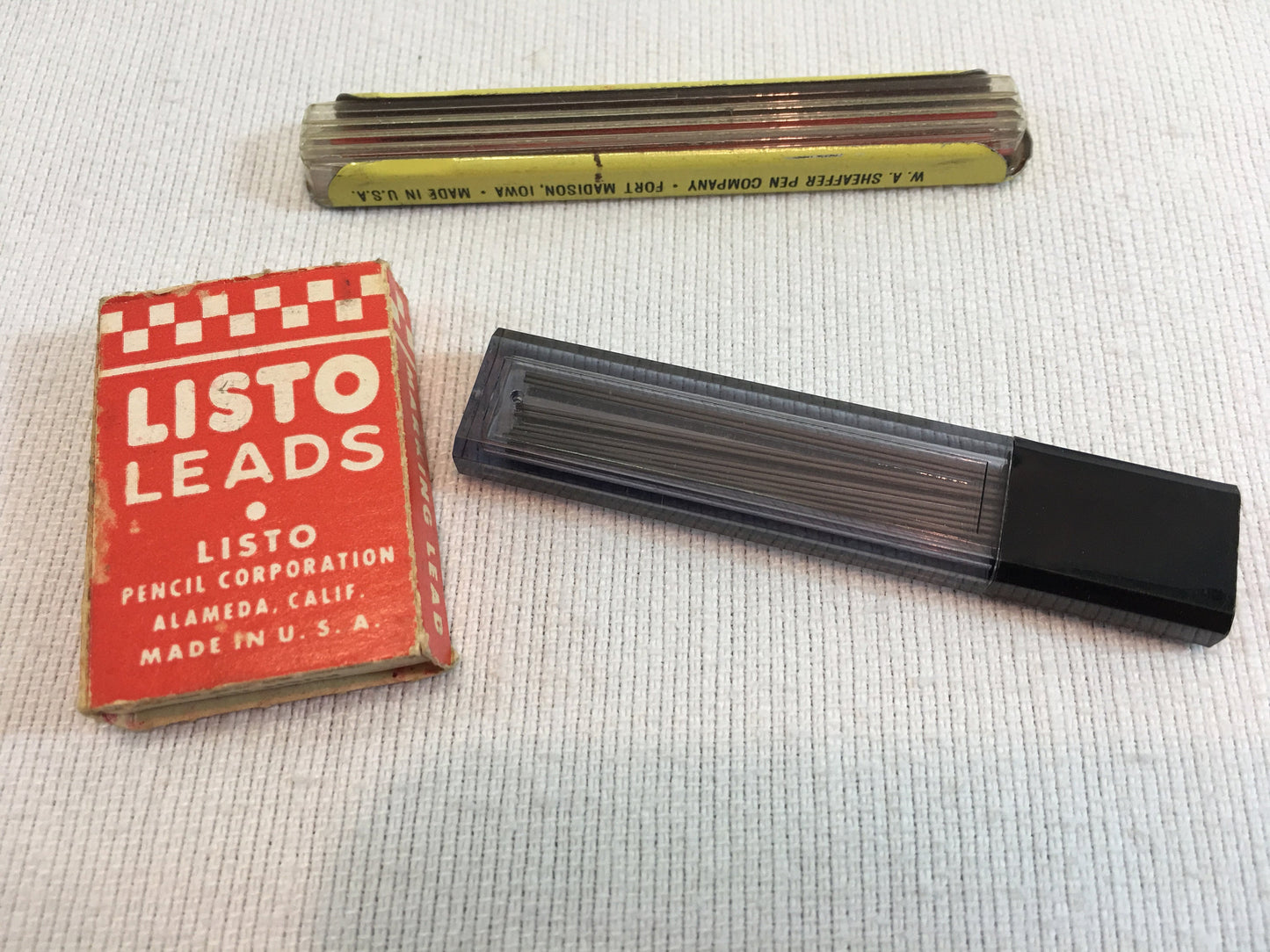 Mechanical Pencil Leads Red Listo Berol MICRON HB ).5 F Sheaffer Thin Red