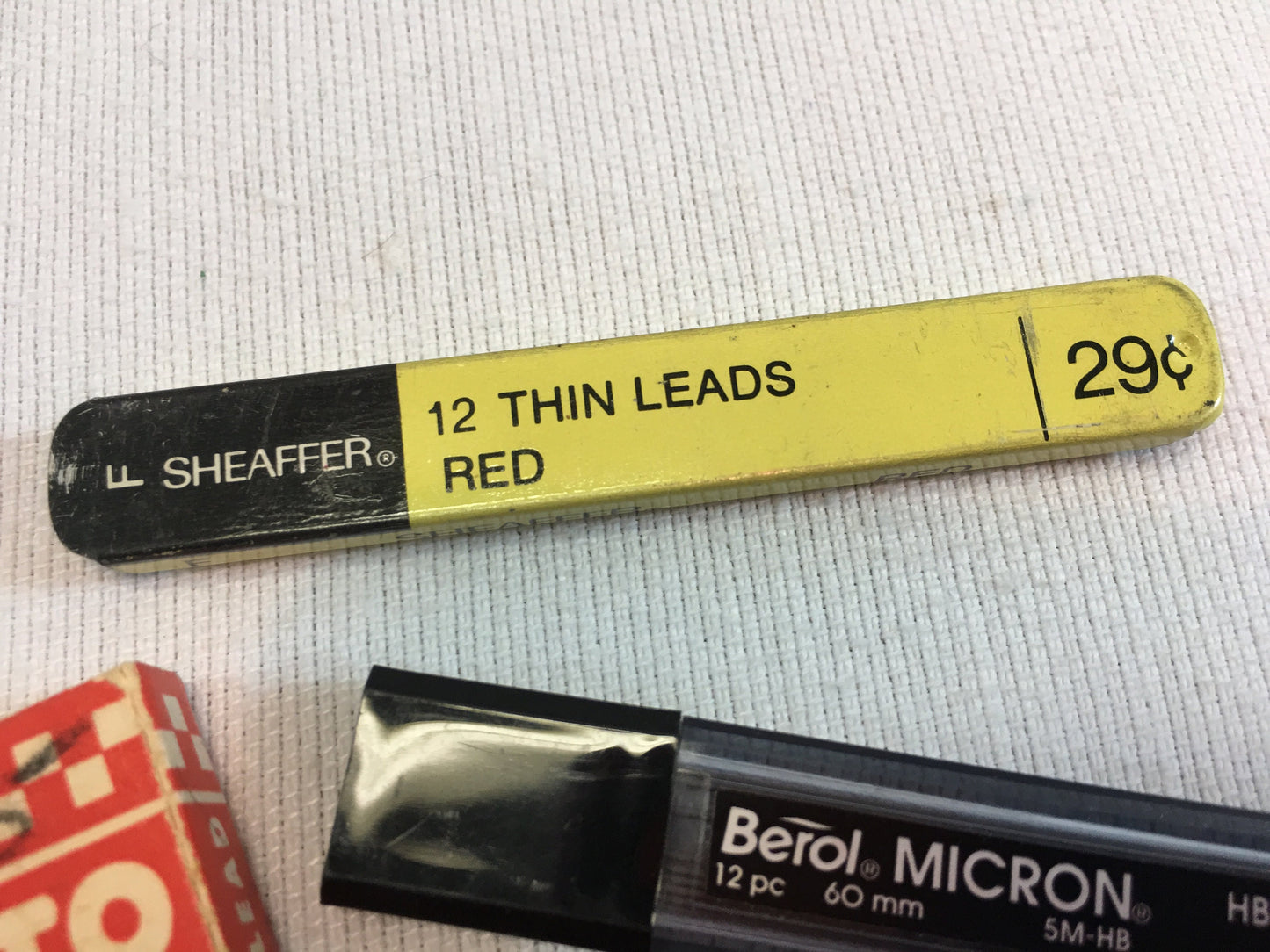 Mechanical Pencil Leads Red Listo Berol MICRON HB ).5 F Sheaffer Thin Red