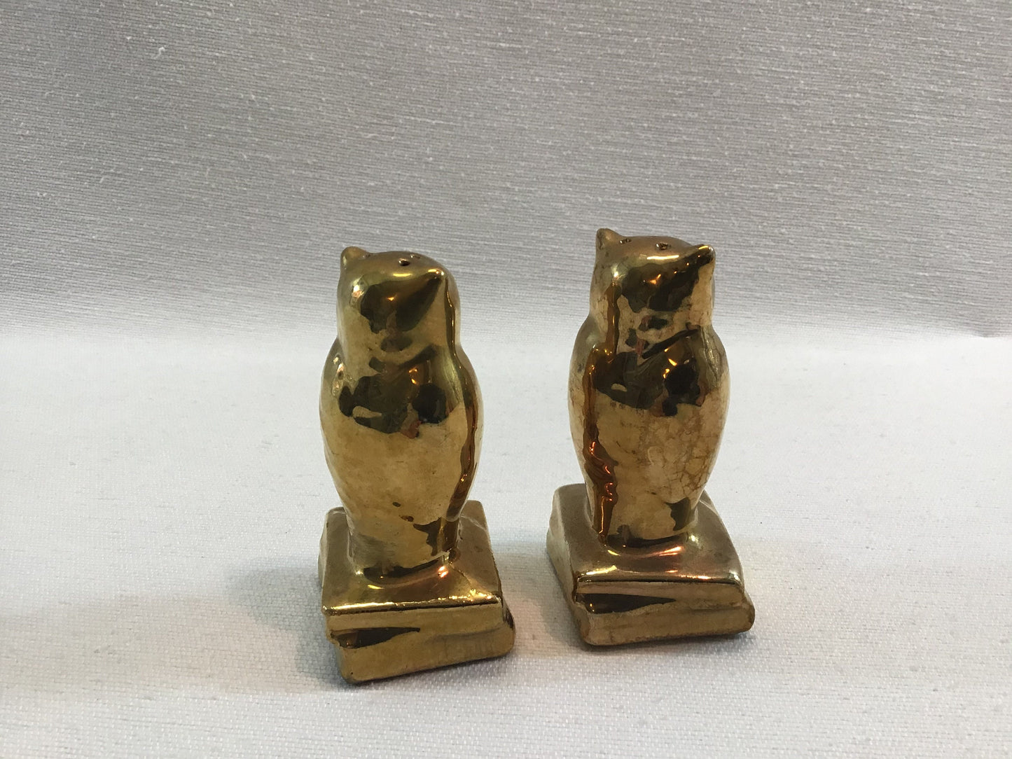 Vintage Retro Gold Owls Salt & Pepper Shaker Set Mid Century Ceramic