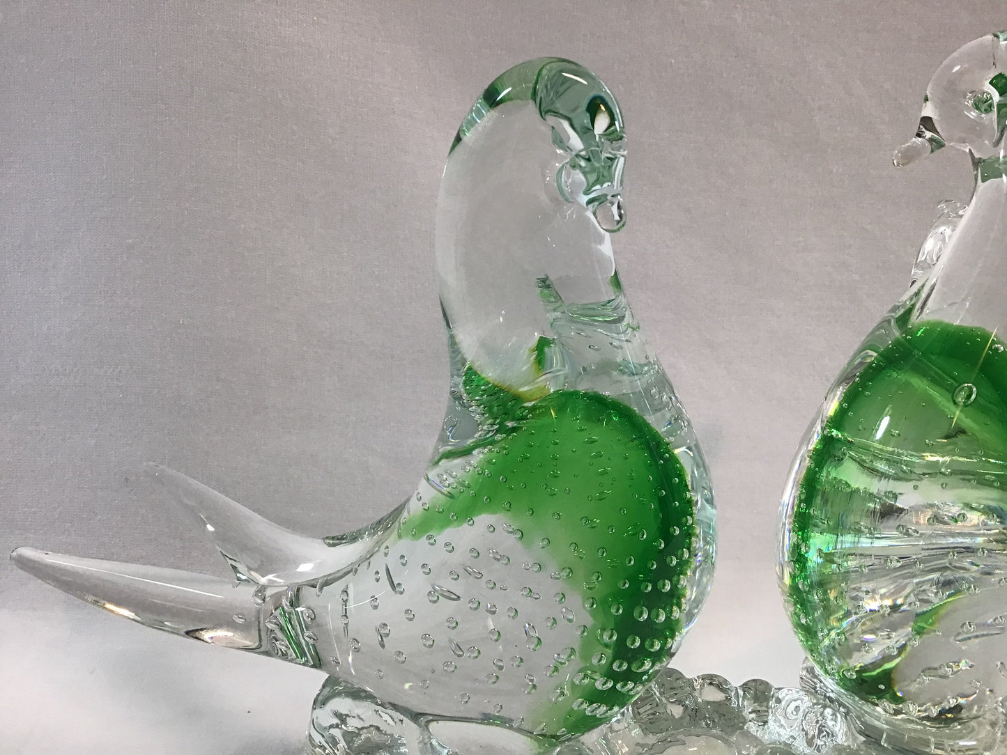 Art Glass Sculpture Nesting Love Birds Figurine Green Controlled Bubble
