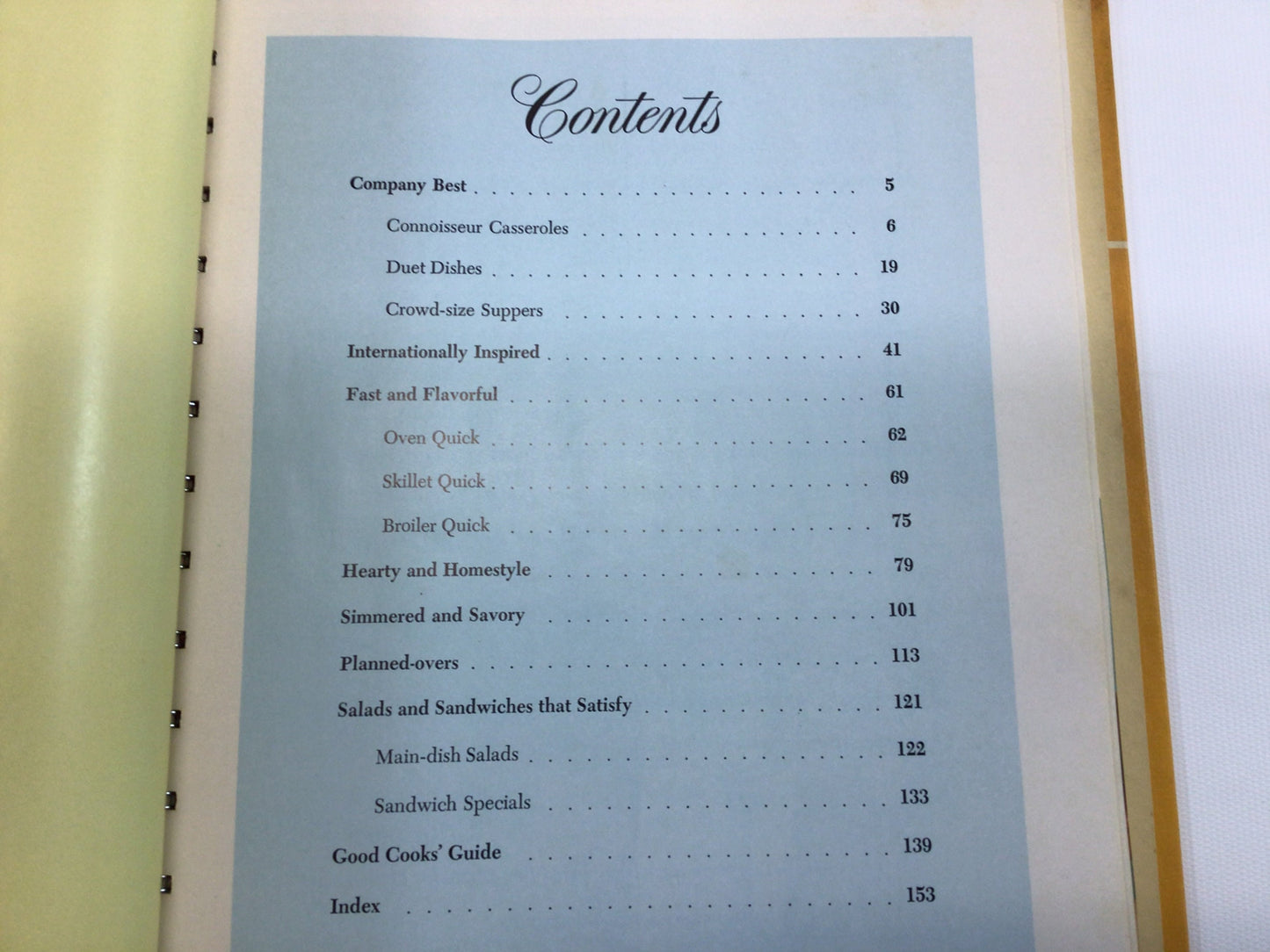 Vintage Cookbook Betty Crocker's Dinner In A Dish 1972 Sixth Printing