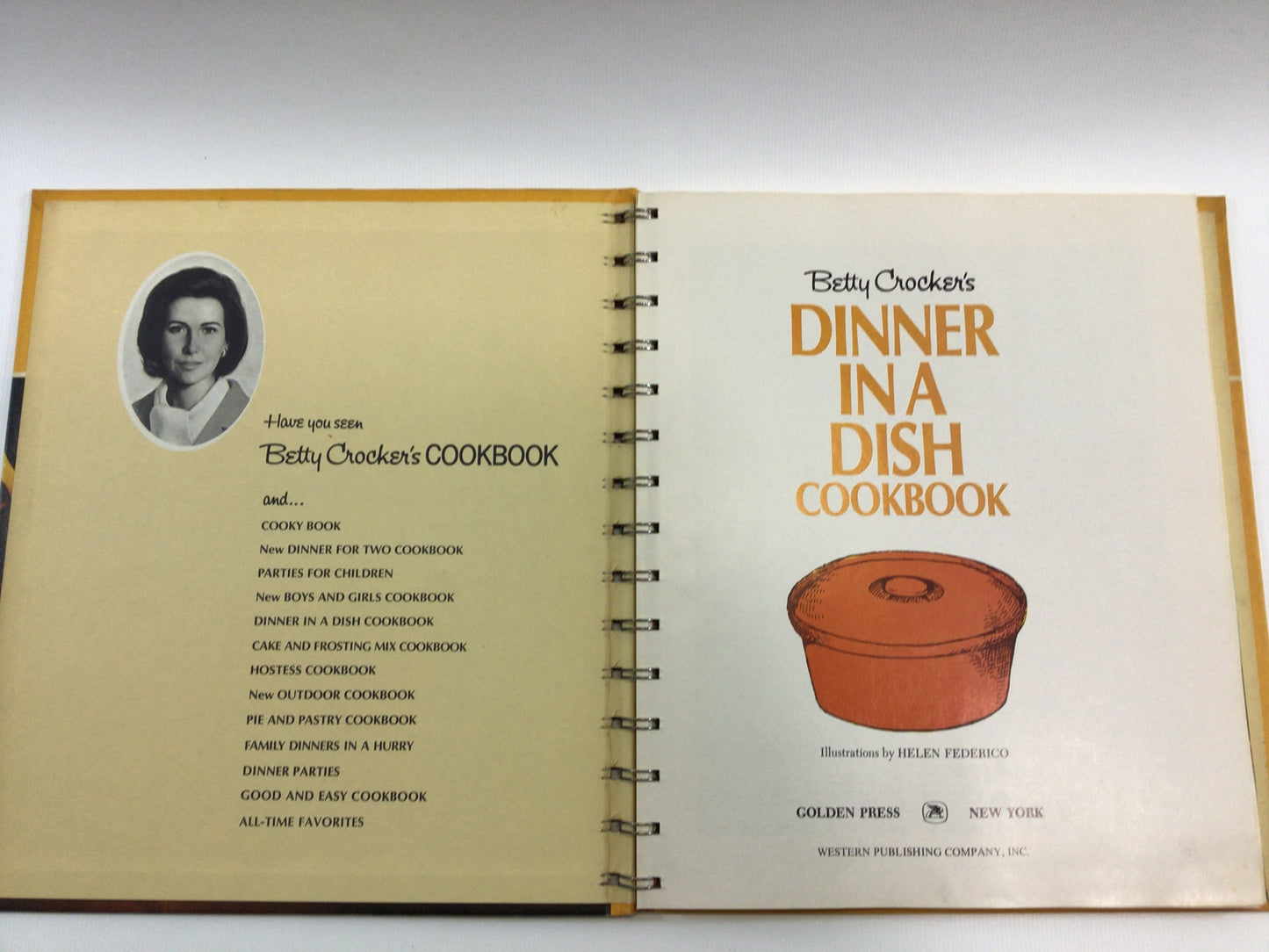 Vintage Cookbook Betty Crocker's Dinner In A Dish 1972 Sixth Printing