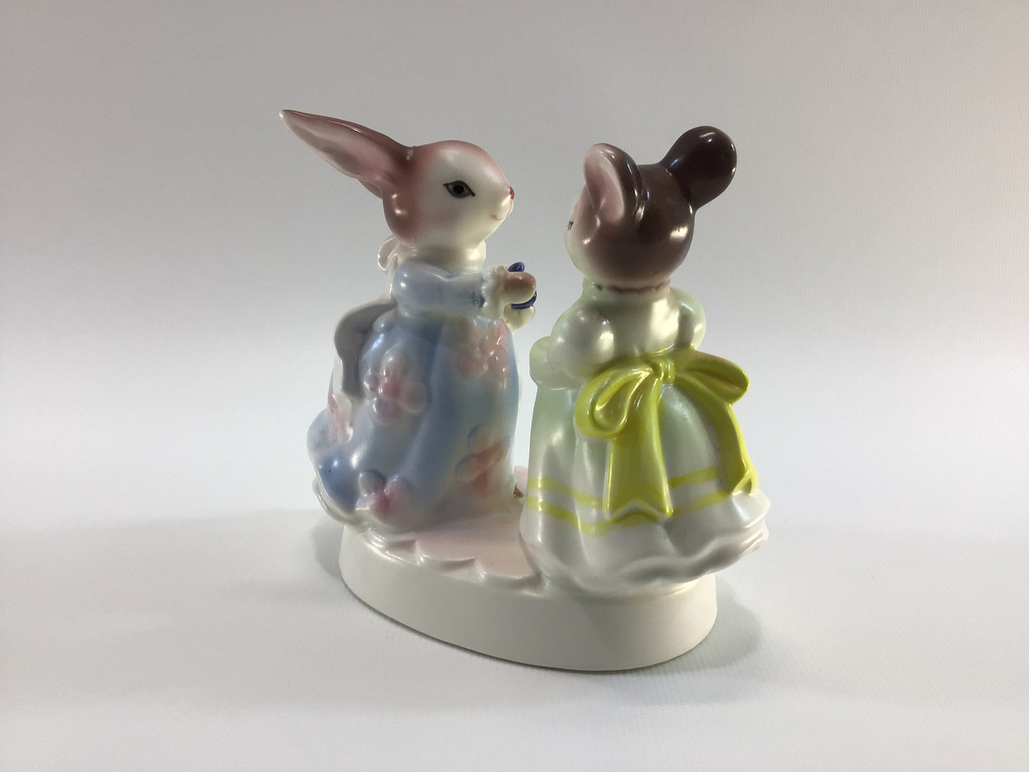 Bunny Rabbit Figurine Ceramic 1980 Avon Precious Moments Representative Award Presidents Club H