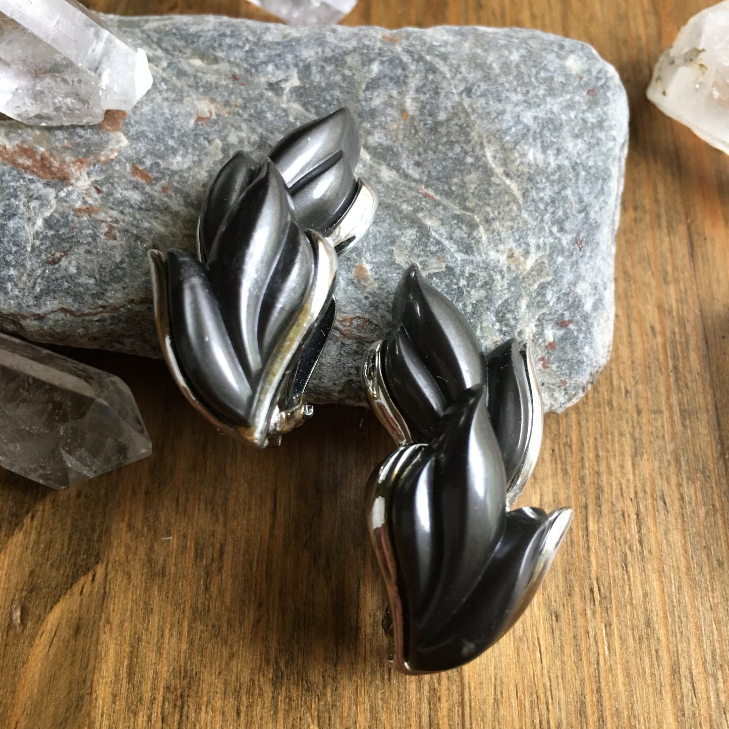 Kramer Earrings Gun Metal Gray Silver Tone Vintage Clip On 50's Fashion Jewelry