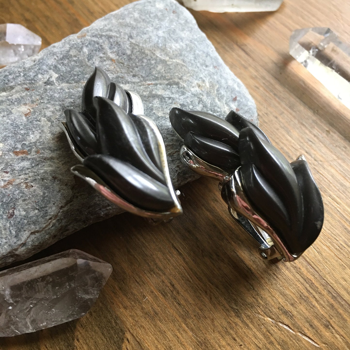 Kramer Earrings Gun Metal Gray Silver Tone Vintage Clip On 50's Fashion Jewelry