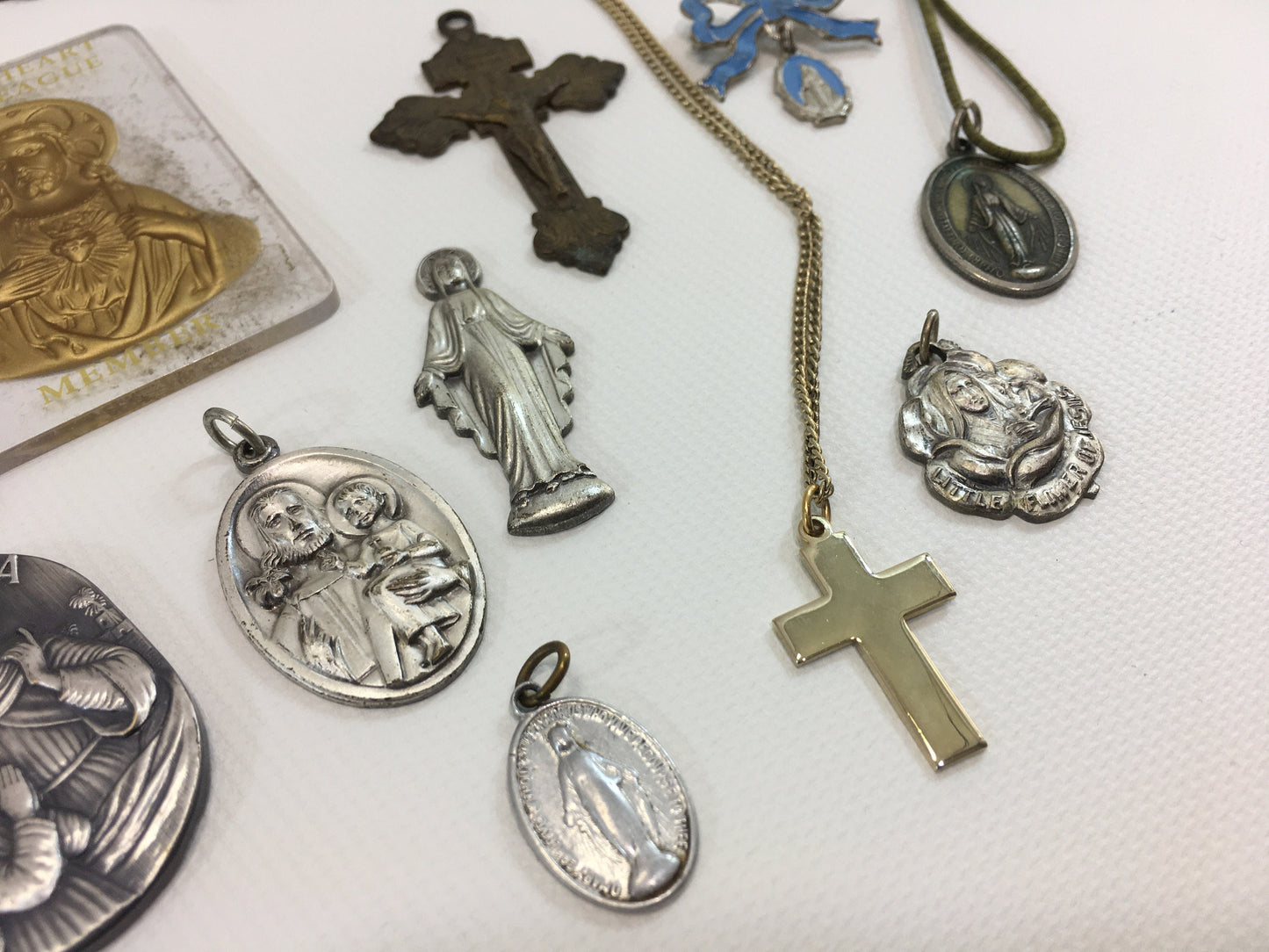 Religious Catholic Miscellaneous Vintage Items Lot Keychain Necklace Pendants
