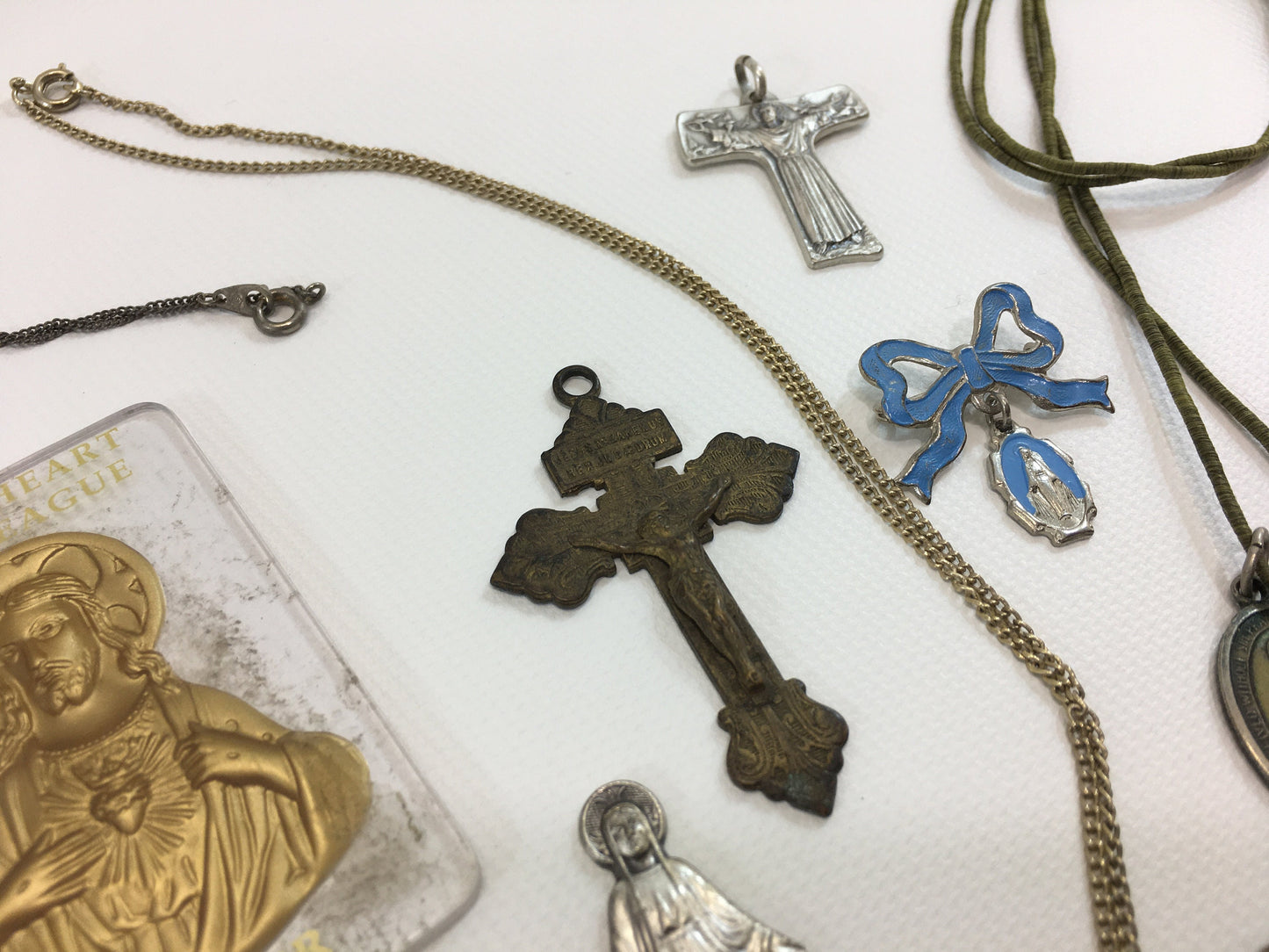 Religious Catholic Miscellaneous Vintage Items Lot Keychain Necklace Pendants