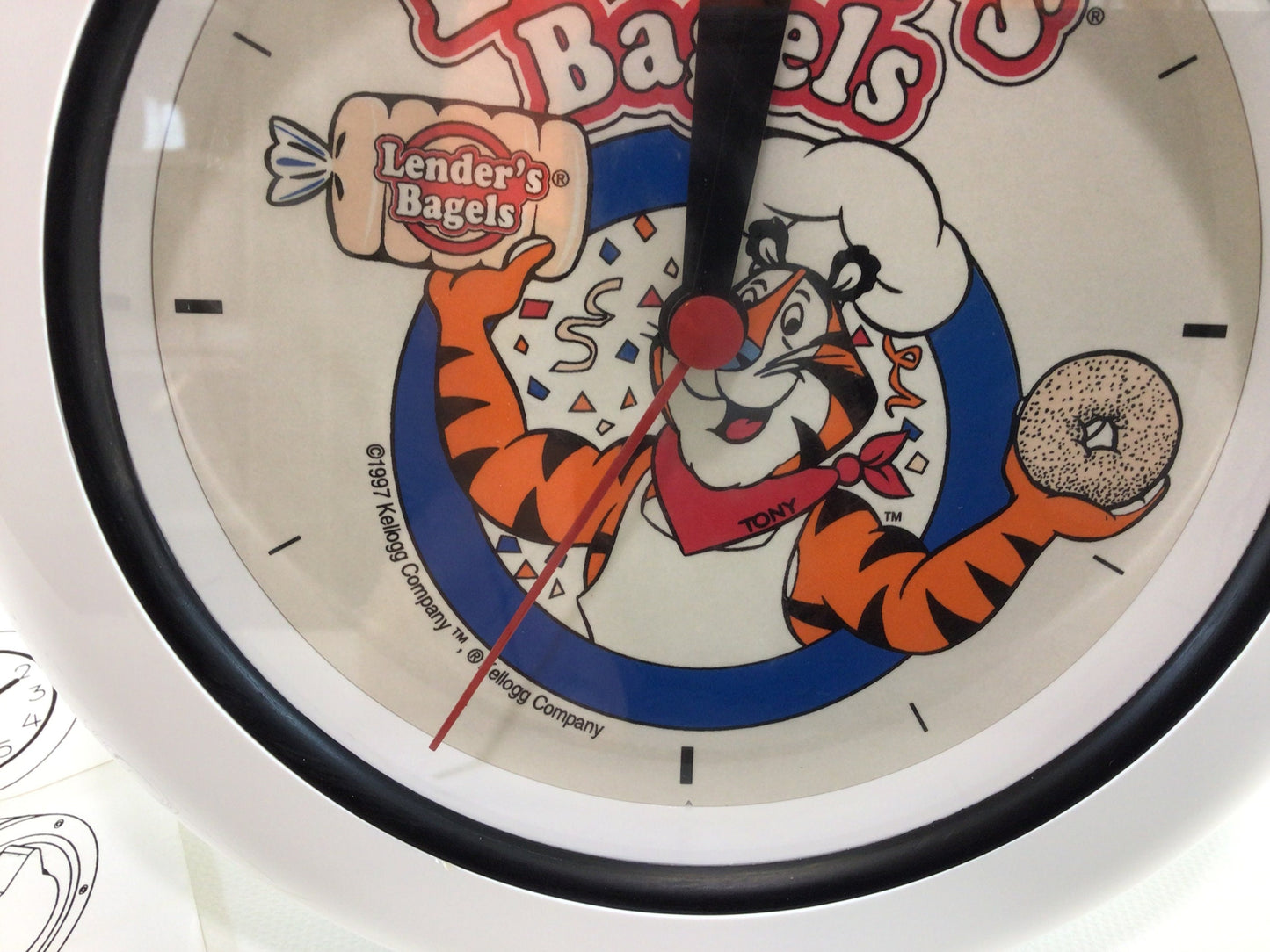 Retro Advertising Wall Clock Kellogg's Tony The Tiger and Lender's Bagels