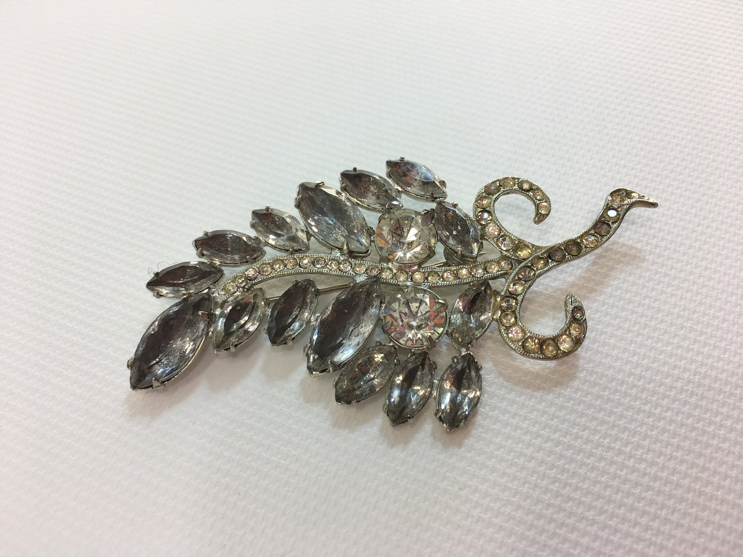 Kramer Brooch Smokey Gray Rhinestones Silver Tone Leaf Floral Vintage 50's Fashion Jewelry