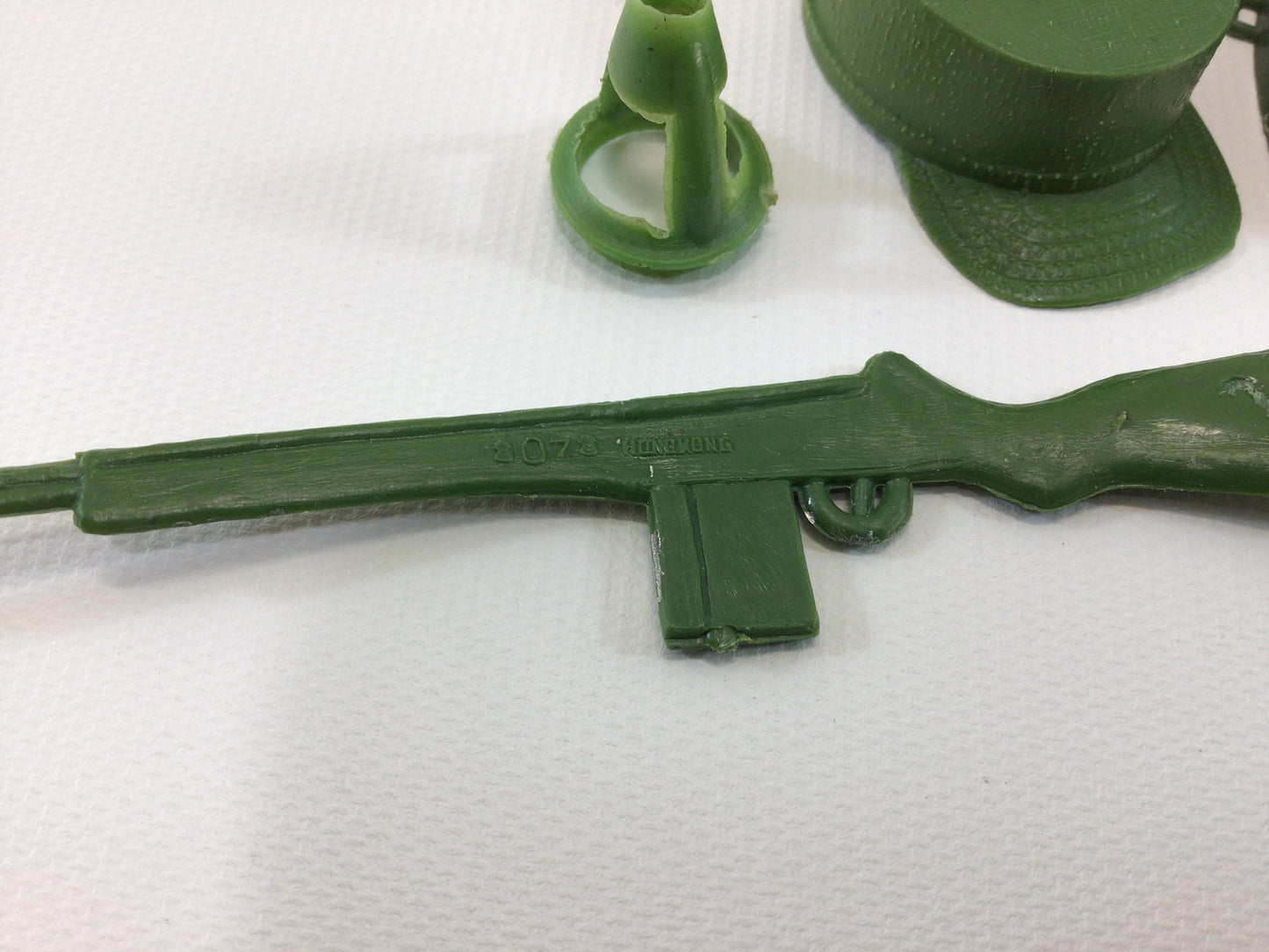 Toy Military Accessory Parts for 1960's Leslo Action Figure - Carbine Rifle Handgun Helmet Cap