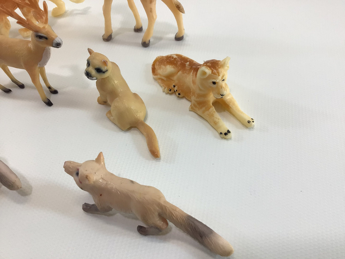Wild Animals 1970s Plastic Collectible Toy Figurines 9 Assorted Species