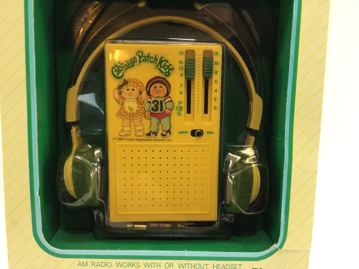 Vintage Cabbage Patch Kids AM Transistor Radio 1983 Electronic Toy