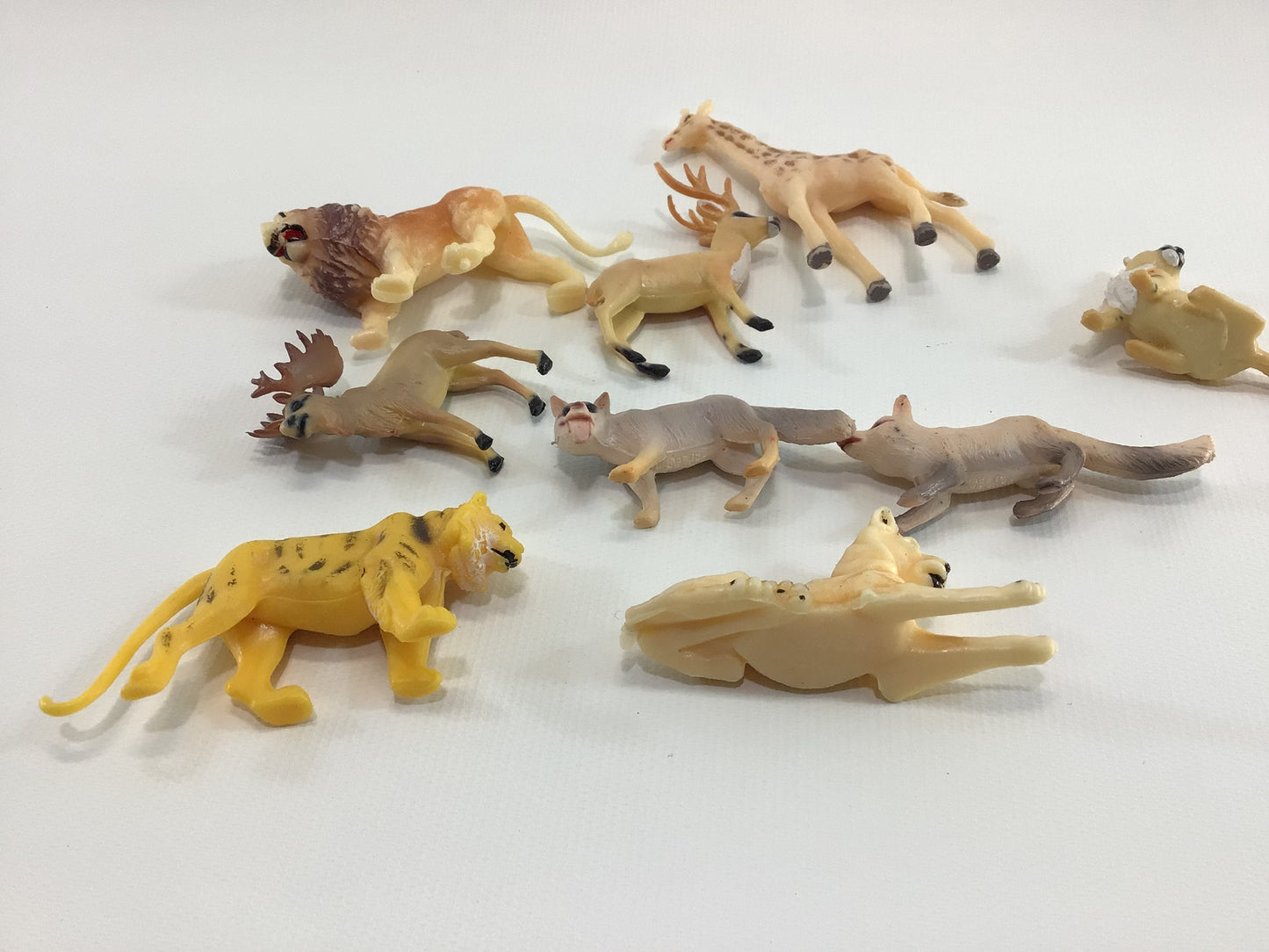Wild Animals 1970s Plastic Collectible Toy Figurines 9 Assorted Species