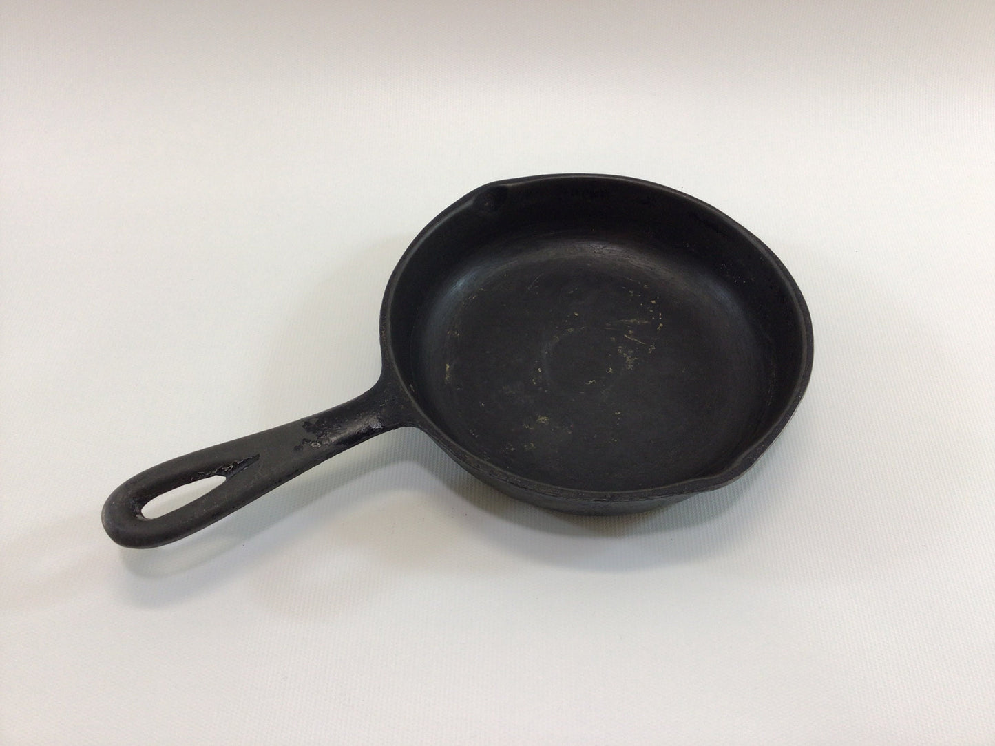 Cast Iron Skillet 3 G 1 with Heat Ring Antique Country Kitchen Homestead Cookware Decor
