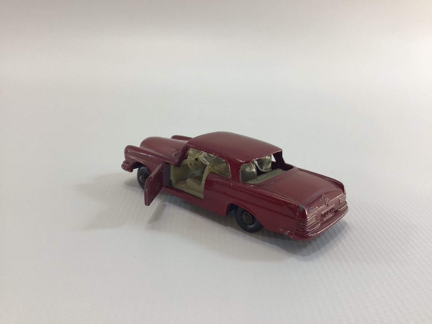1963 Lesney Matchbox Die Cast Toy Car No 53b Mercedes Benz 220 SE