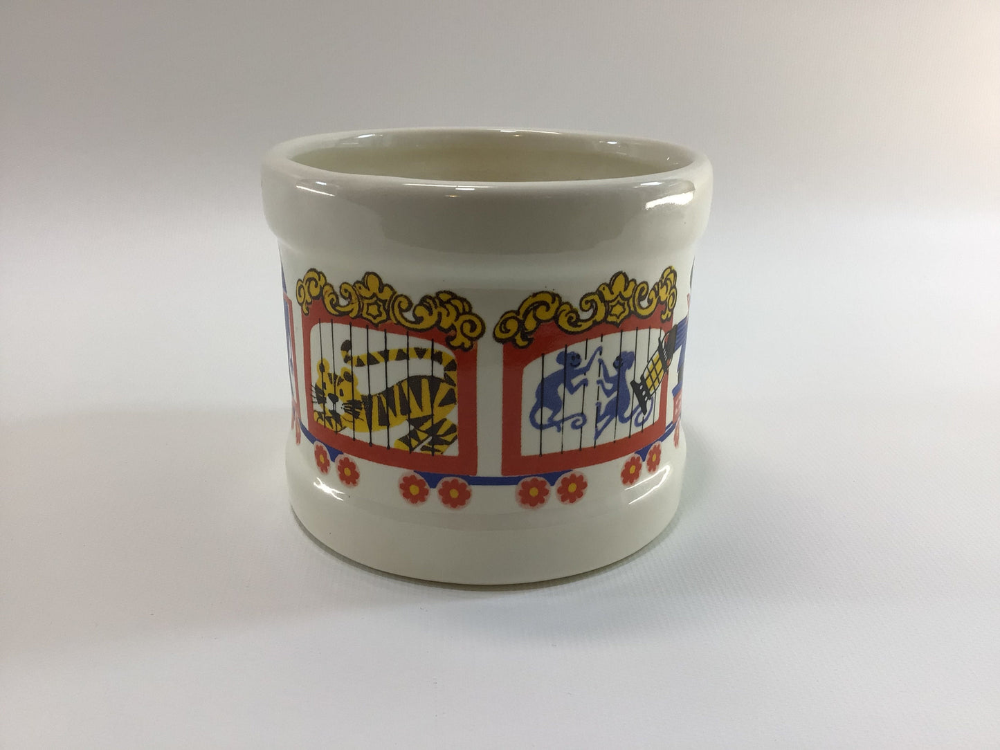 3 Ring Circus Train Ceramic Planter No 274 1980s Haeger Pottery Made in USA Cute Kitschy Children's Home Decor Quality Storage Container