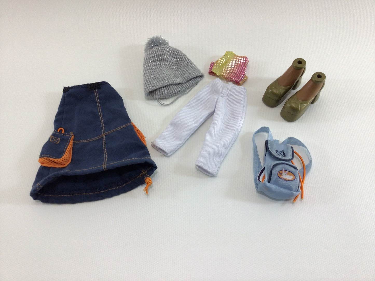 Bratz Clothes Vintage 2001 First Edition Sasha V1 Outfits Incomplete MGA Fashion Doll Replacement Parts Pieces Accessories