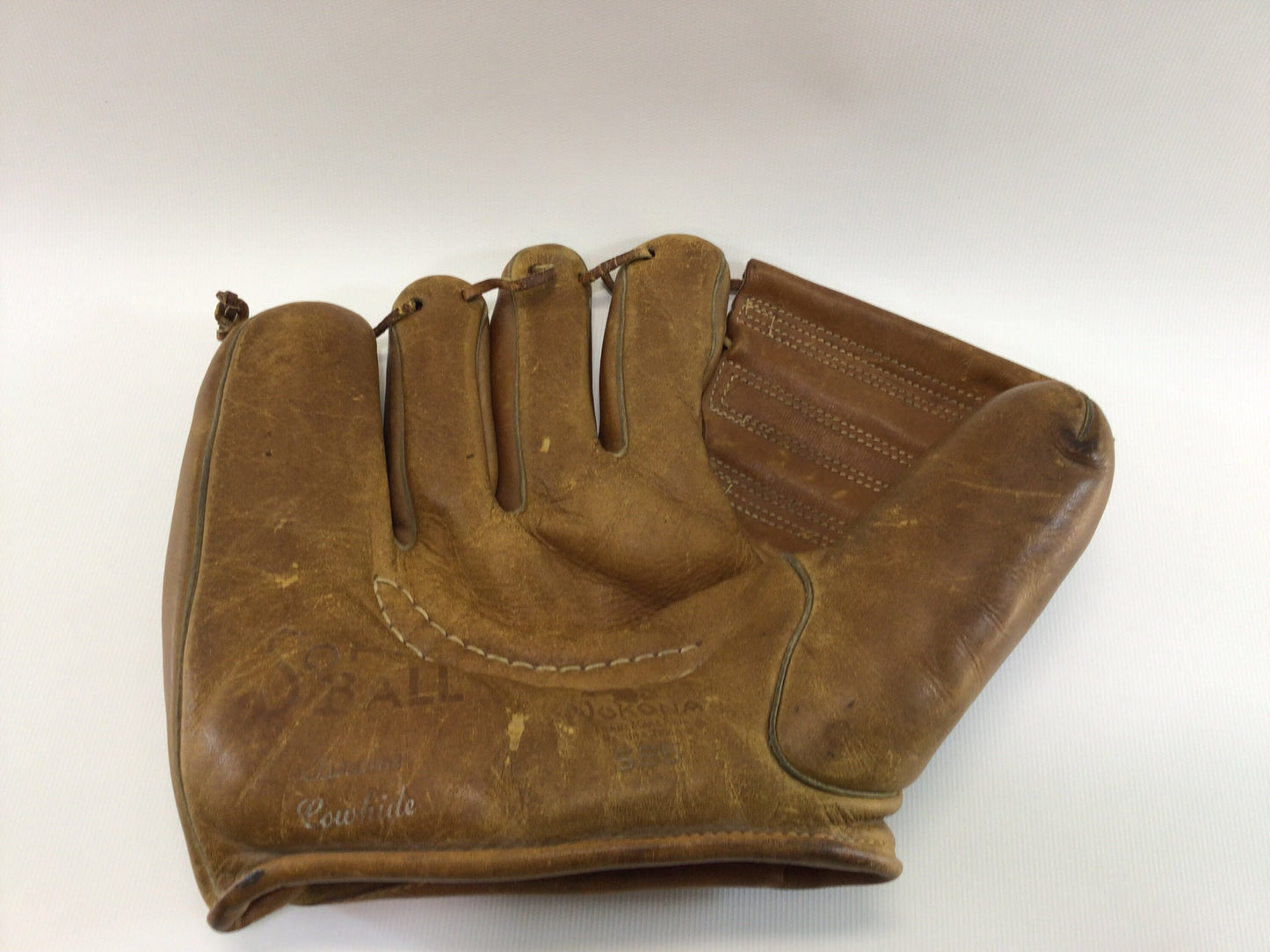Softball Glove Nokona Leather Goods Vintage Made in USA Genuine Cowhide Model S85 Collectible Outdoor Sporting Equipment Fielder's Mitt