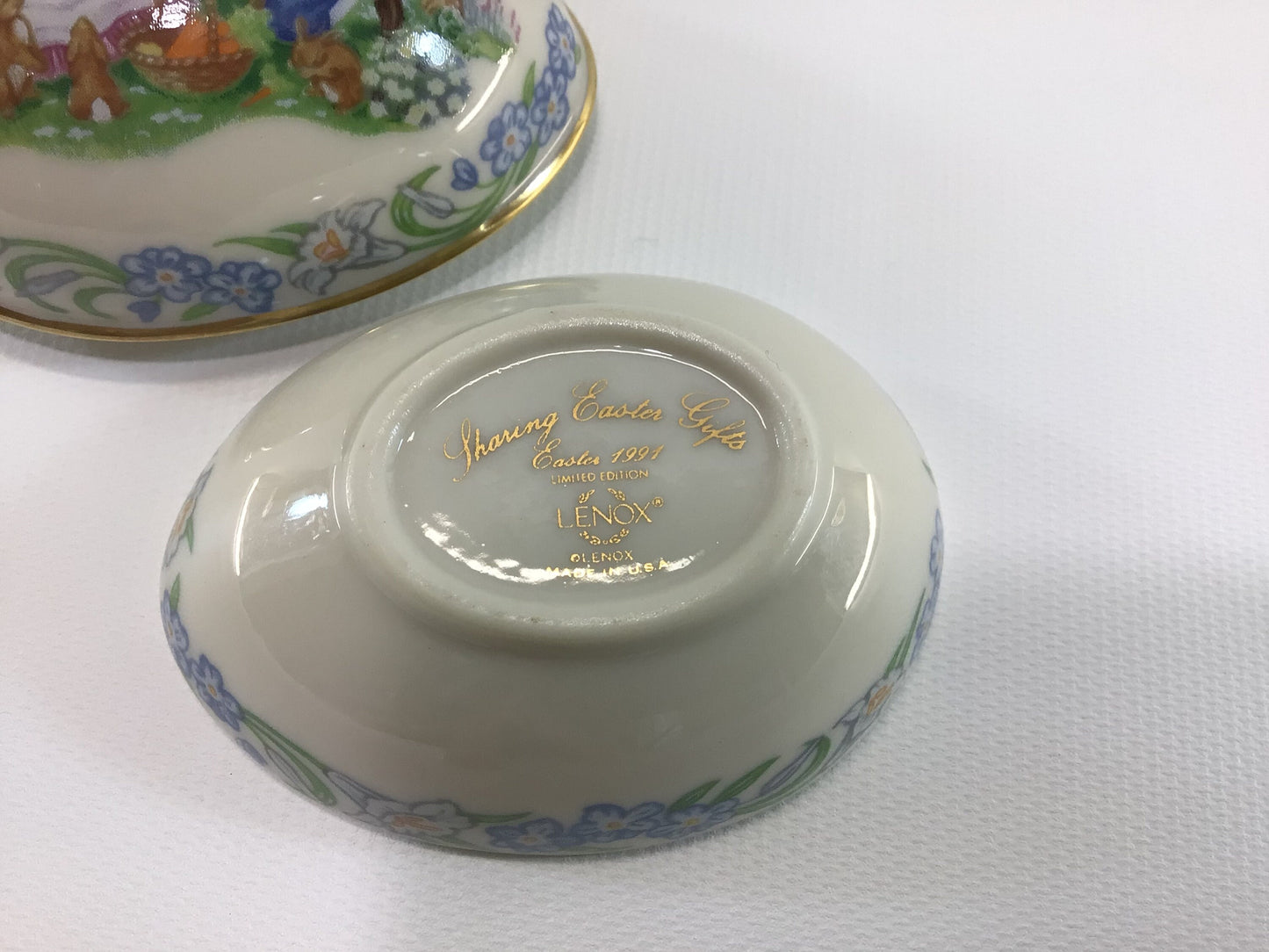 Lenox Porcelain Easter Egg Trinket Dish Vintage Holiday Home Decor Accent 1991 Sharing Easter Gifts