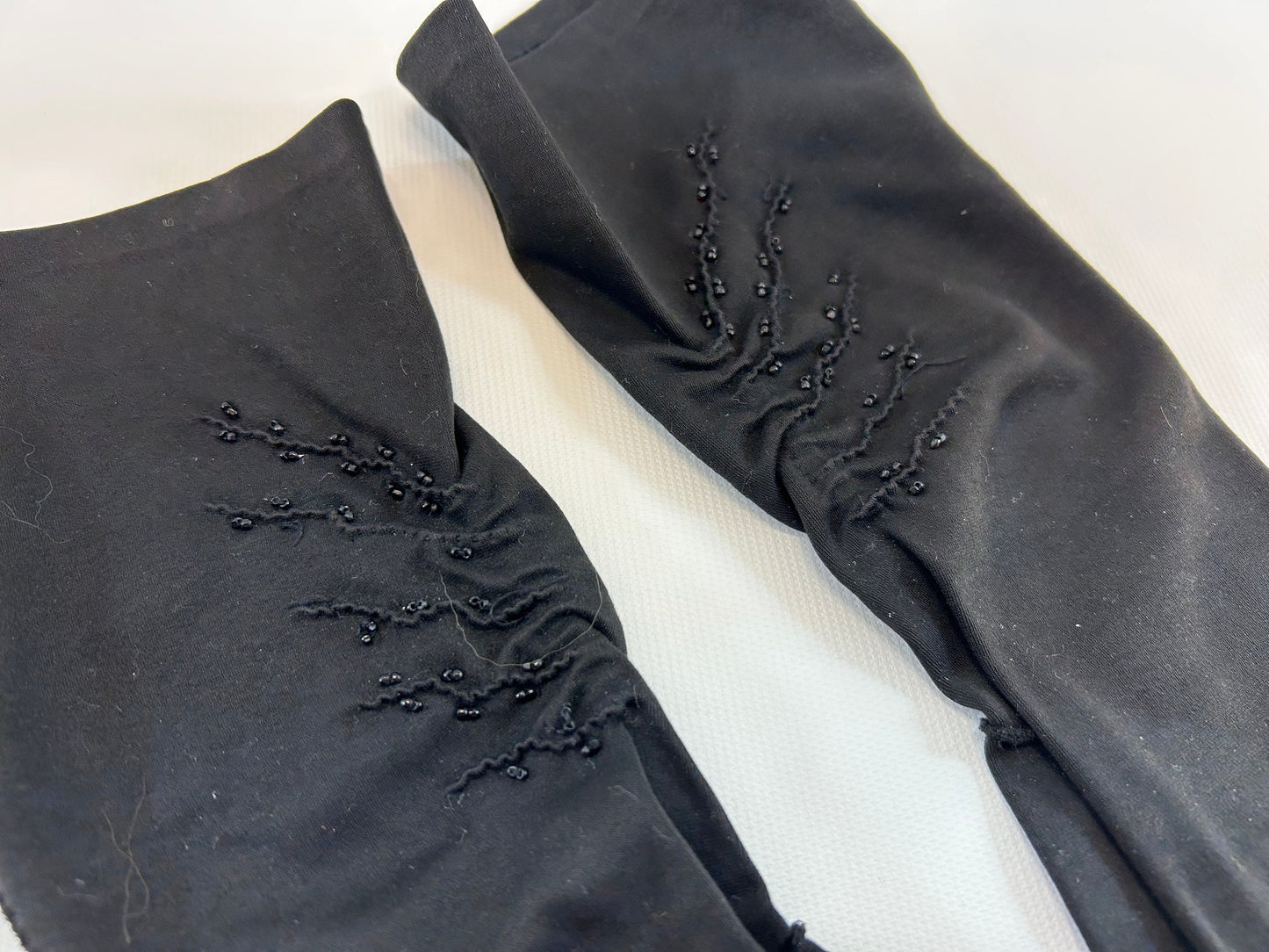 Beaded Rouching Black Mid Length Formal Opera Gloves Shalimar Cotton Blend size 7 1/2