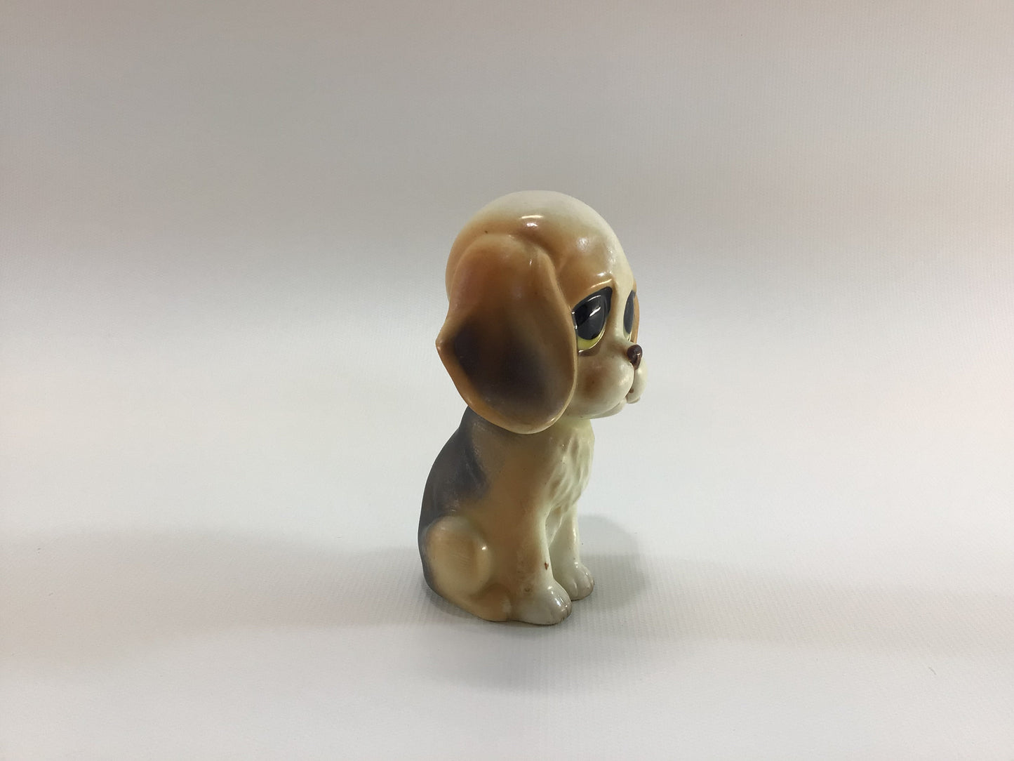Lefton Big Eye Beagle Puppy Figurine H6862 Hand Painted Bisque Tabletop Home Decor