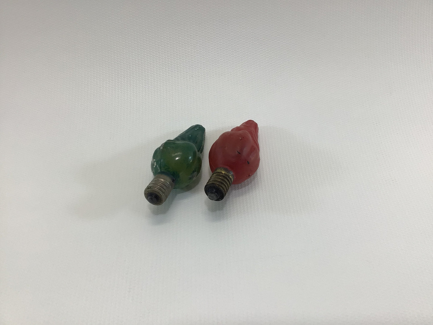 Vintage C6 Lamp Christmas Tree Light Bulbs 1 Red 1 Green Flame Swirls - Tested Working