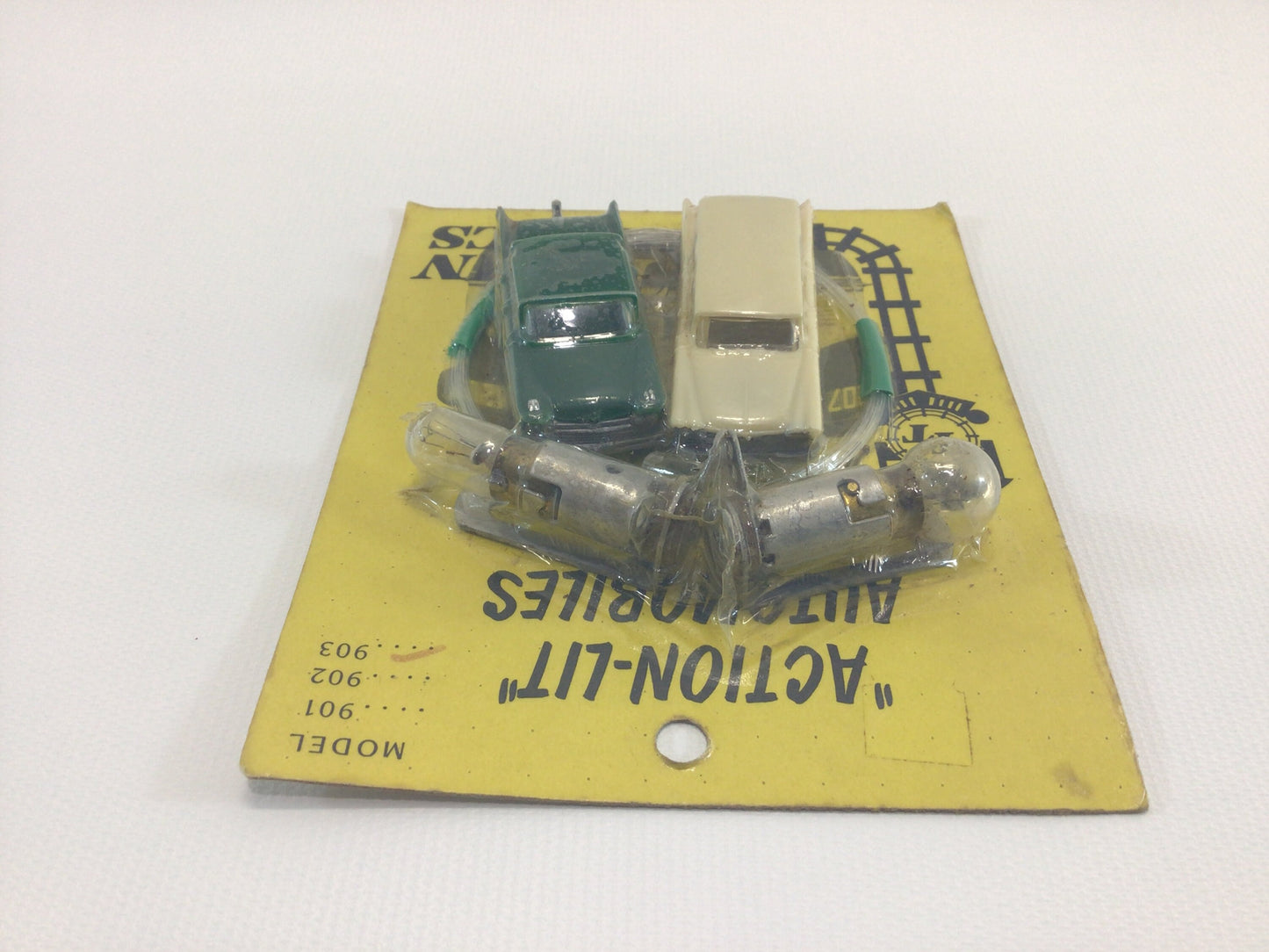 Action Lit HO Scale Automobiles Vintage Model Railroad Miniature Electronic Parts