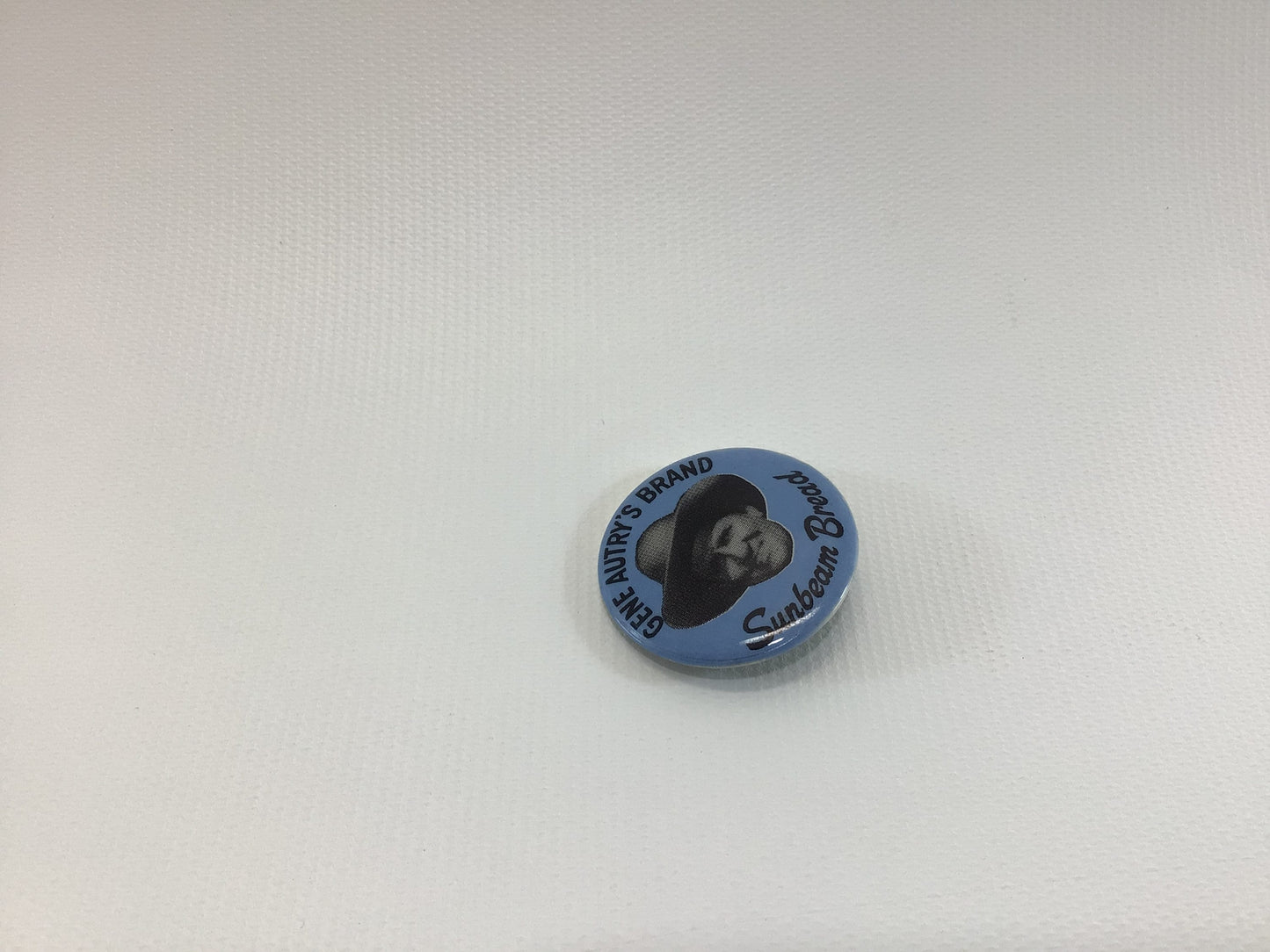 Gene Autry's Brand Sunbeam Bread Vintage Celluloid TV Western Advertising Pinback Button Toy Premium