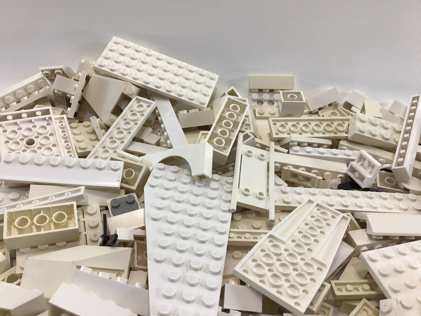 Lego Assorted White Parts and Pieces Lot