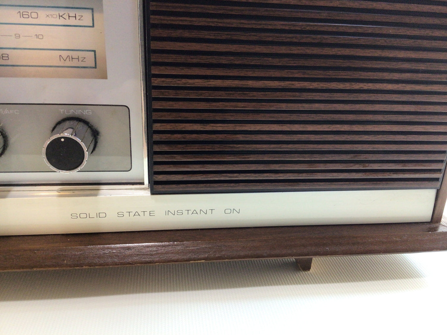 Ross Model 5060 AM FM Wood Cabinet Radio Vintage Audio Electronics - Non Working Project Piece