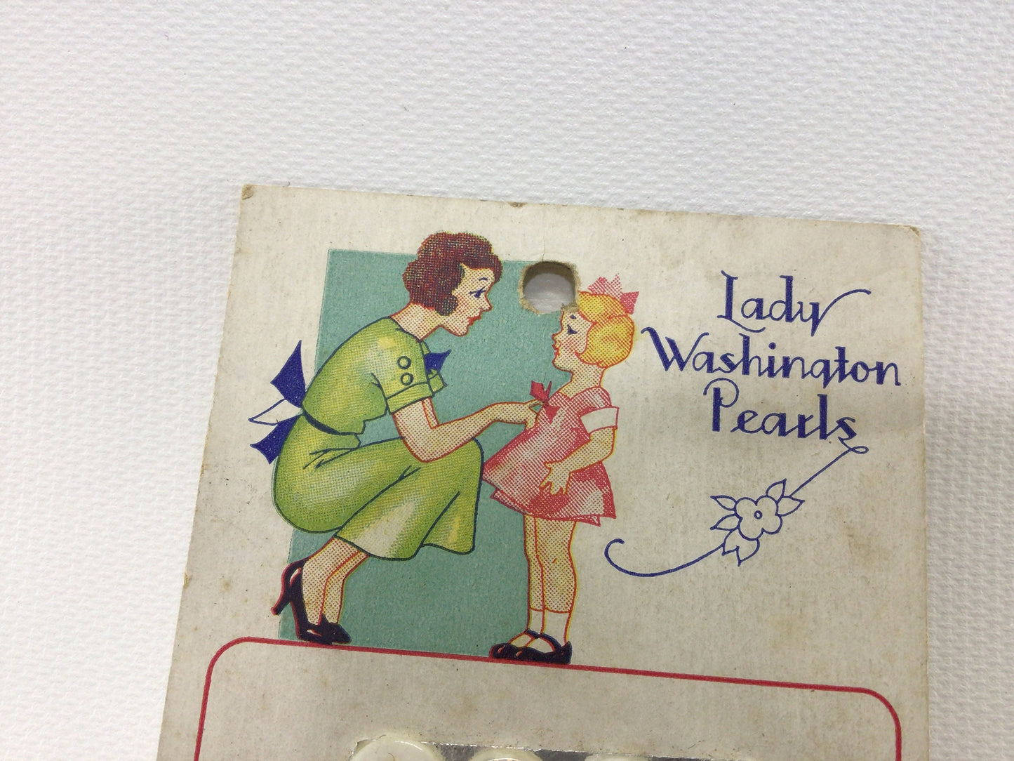 Vintage Buttons on Card Sewing Notions Lady Washington Pearls Made in USA Mother of Pearl
