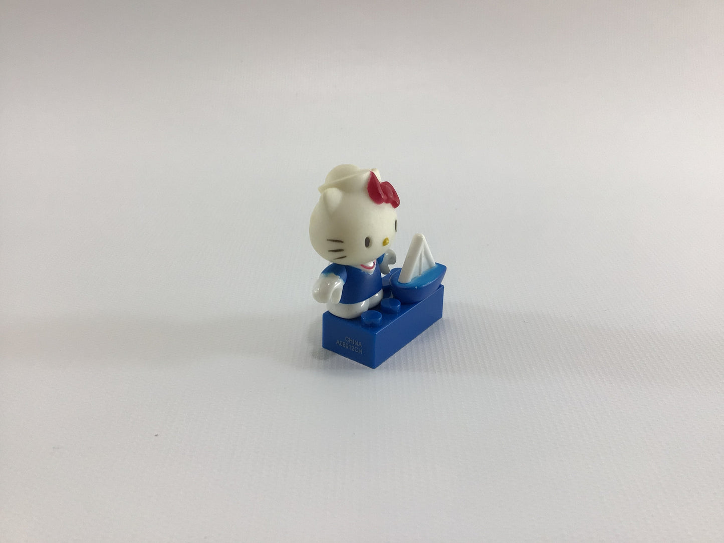 Hello Kitty Sanrio Mega Bloks Minifig Sailor Outfit and Sailboat Toy Replacement Parts