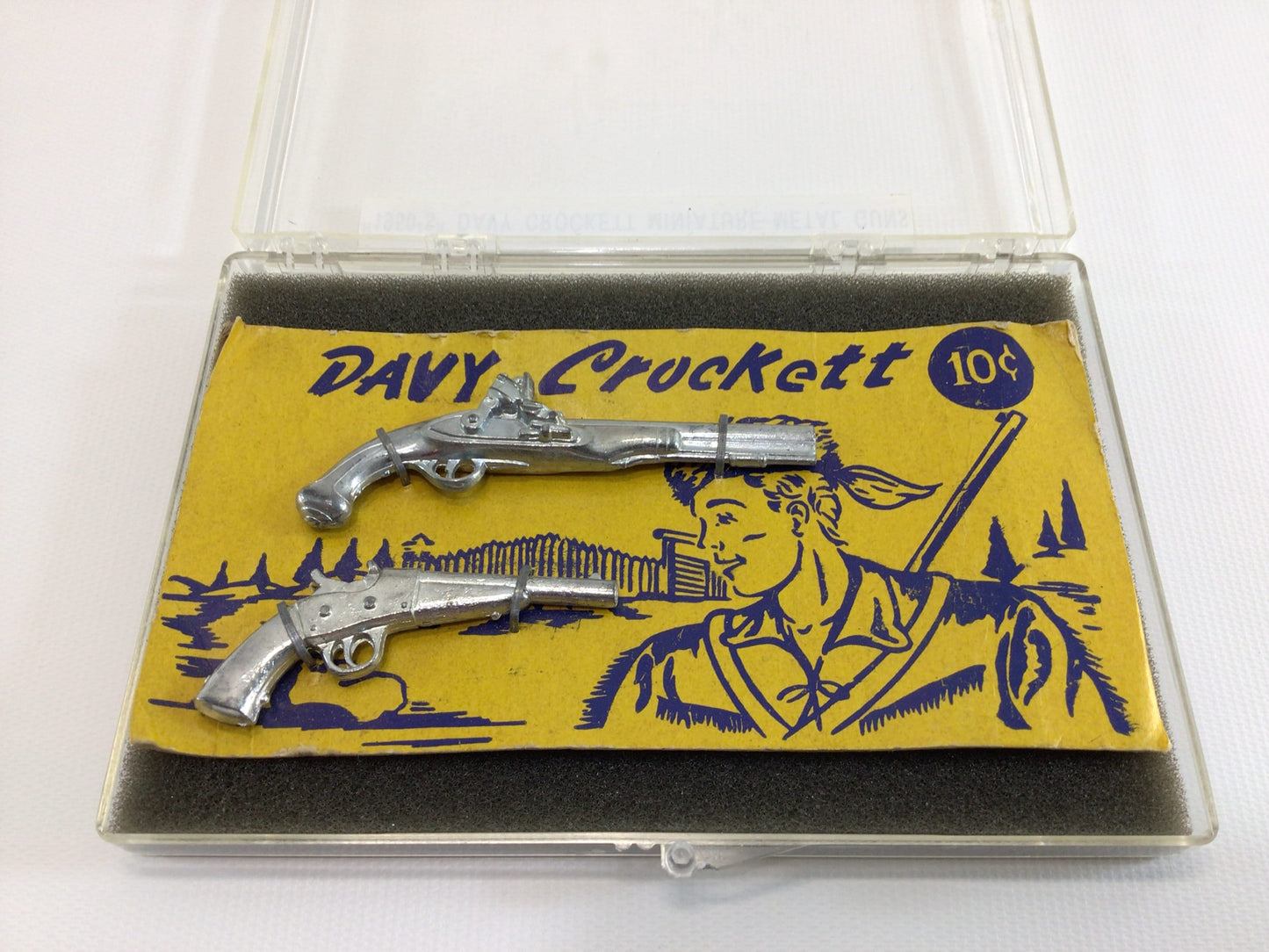 Davy Crockett Flintlock Pistols on Card Vintage TV Western Toy Made in USA