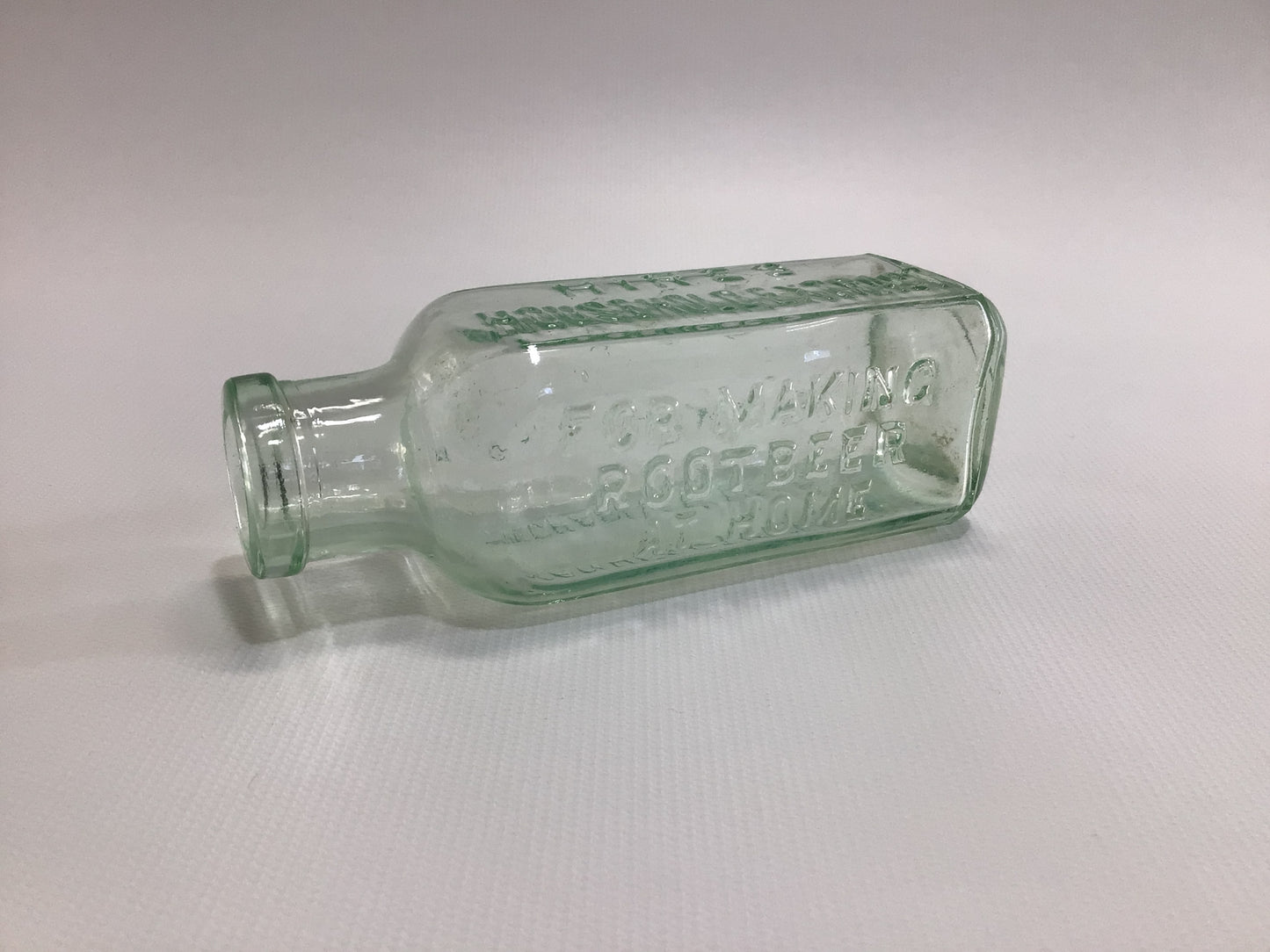 Soda Water Extract Bottle Hires Root Beer Philadelphia Antique Aqua Green Glass