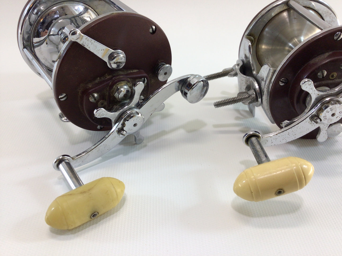 Penn Peer No 209 Baitcasting Fishing Reels Vintage Outdoor Sporting Equipment - Broken Parts Repair Pieces