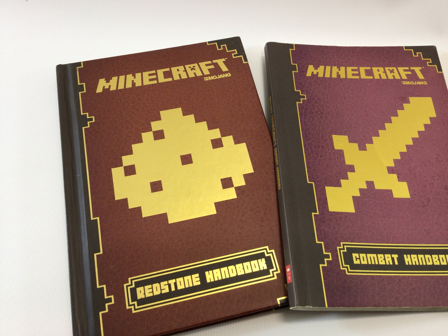 Minecraft 2014 Instruction Manual Video Game Handbooks Redstone Combat Construction and Essentials