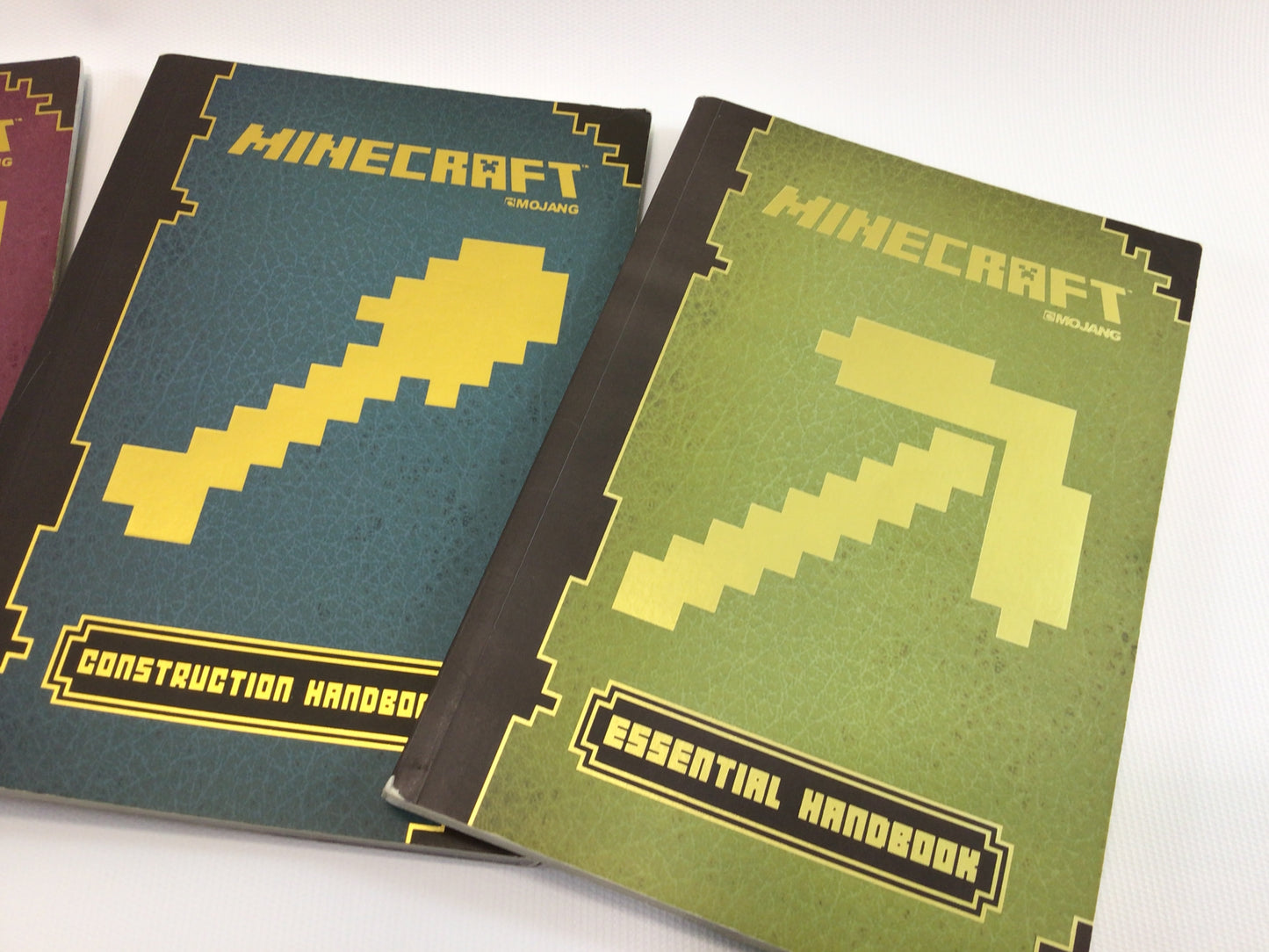 Minecraft 2014 Instruction Manual Video Game Handbooks Redstone Combat Construction and Essentials