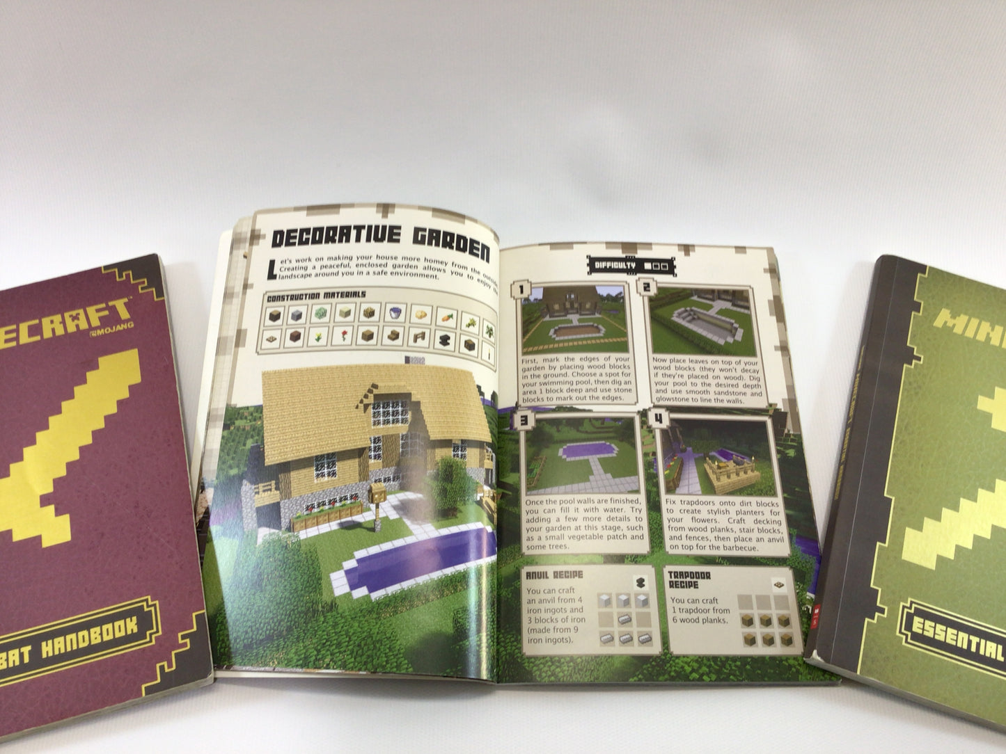 Minecraft 2014 Instruction Manual Video Game Handbooks Redstone Combat Construction and Essentials